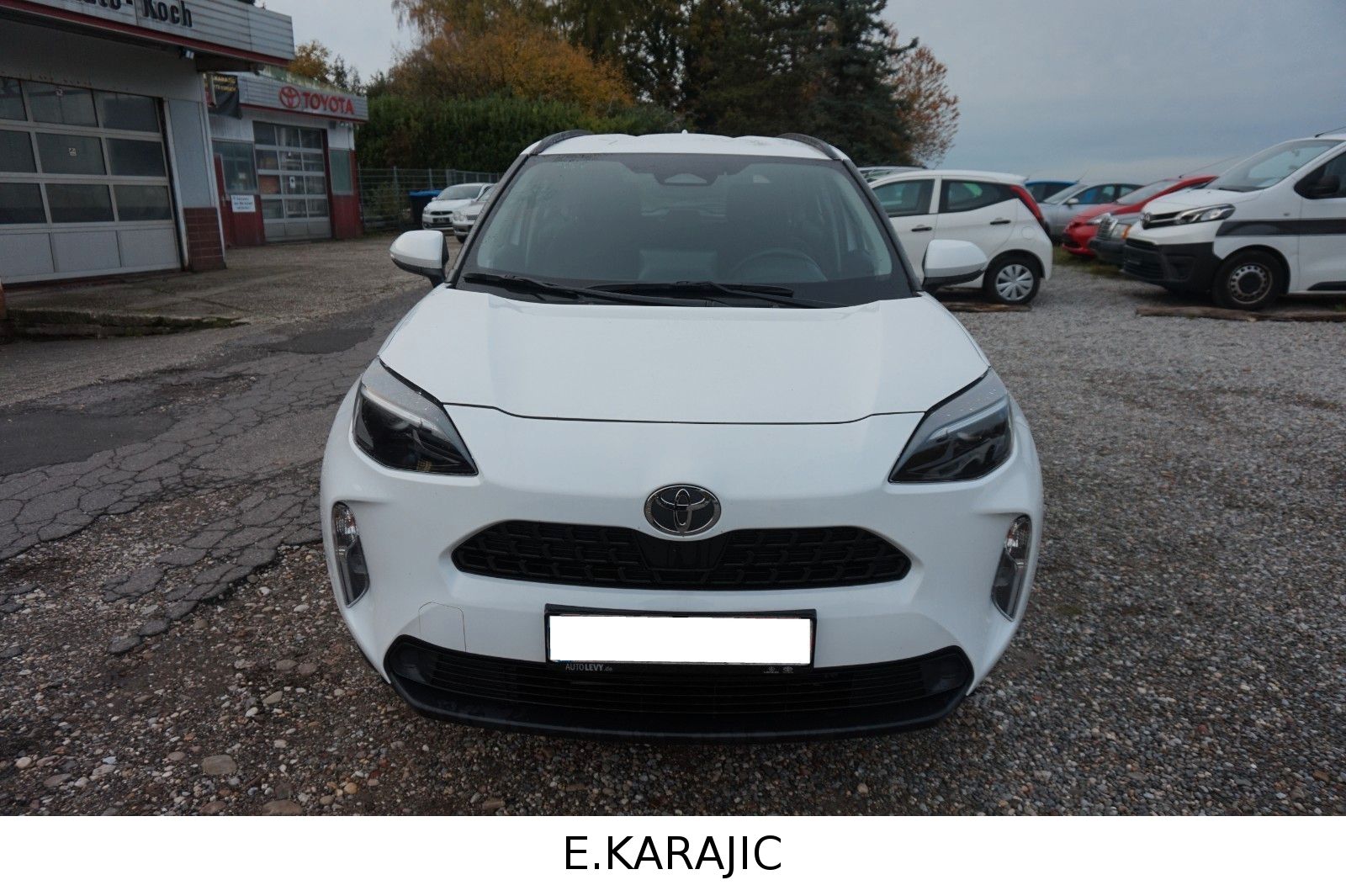 Toyota Yaris Cross Hybrid FWD Business Edition