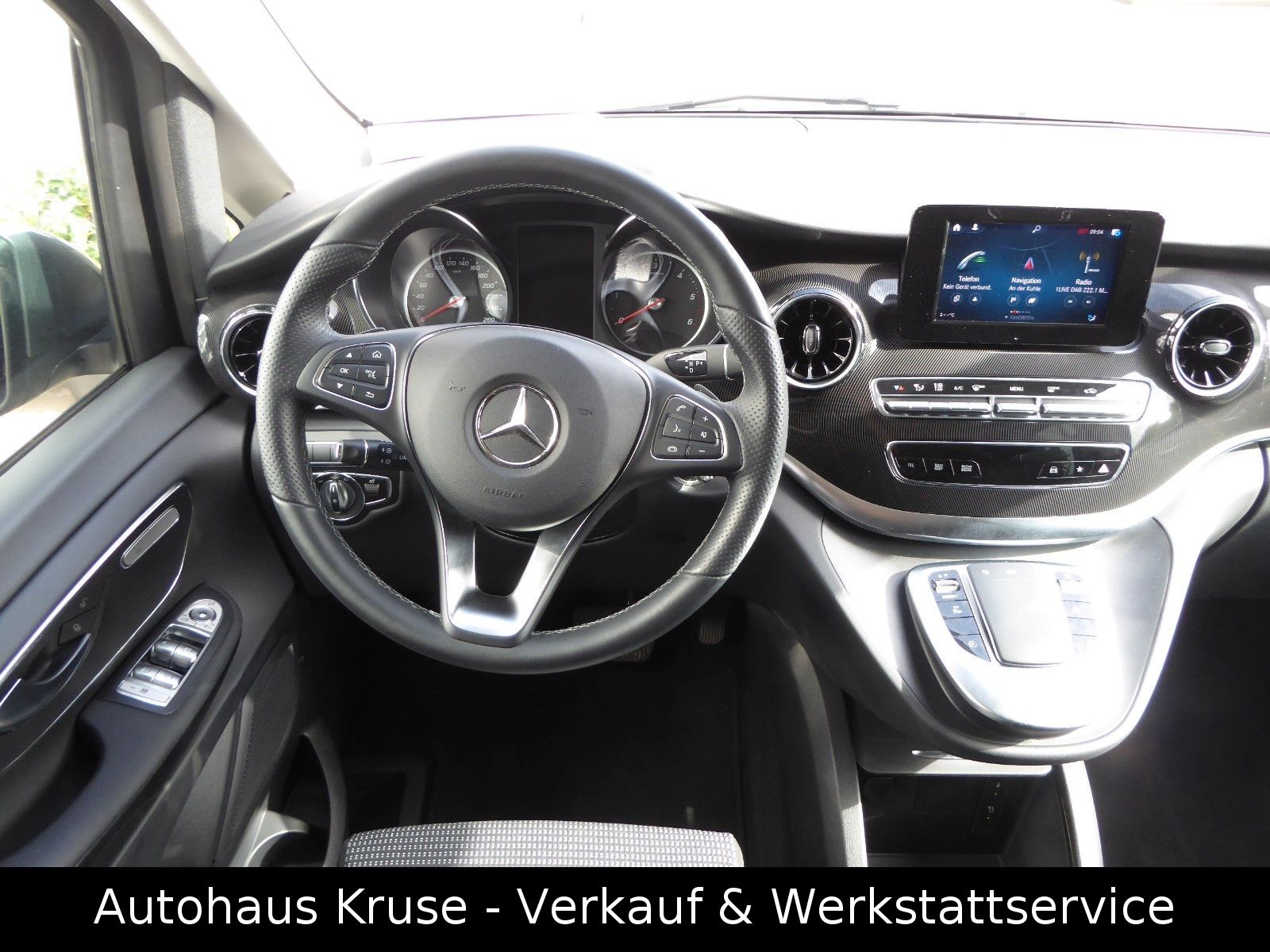 Mercedes-Benz V 220 d EDITION LANG - Samsaru's Car Outlet