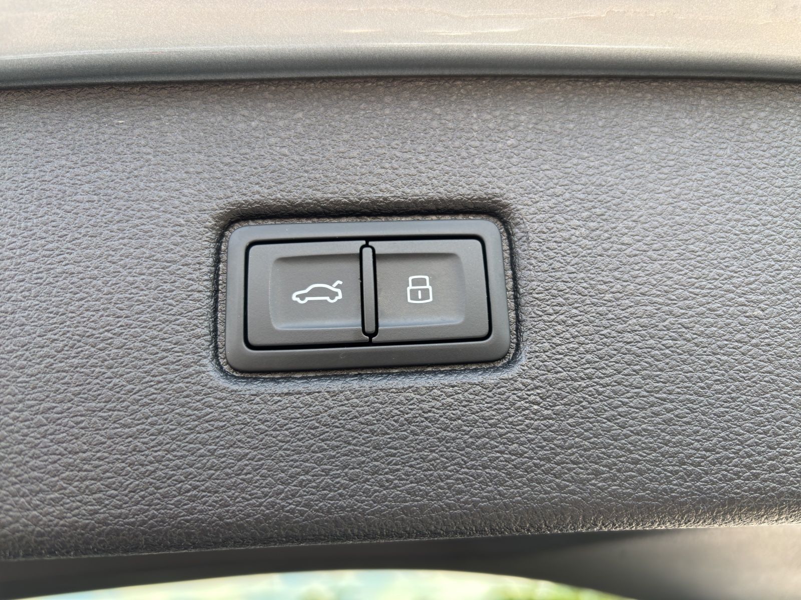 Audi Q7 50 TDI quattro S-LINE*NAVI*MATRIX*HUD*LUFT*AH