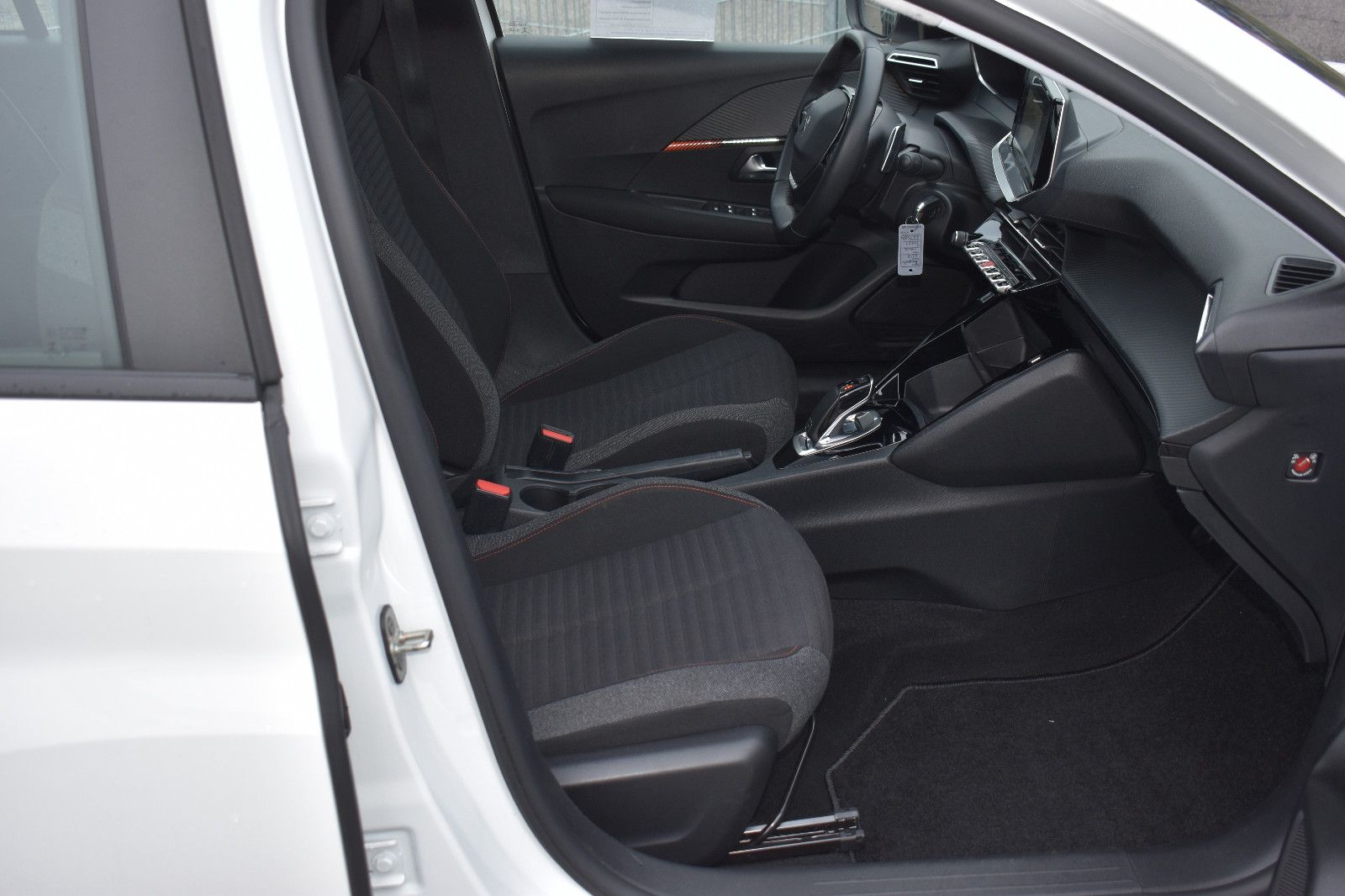 Peugeot 208 ActivePack 100 - Samsaru's Car Outlet