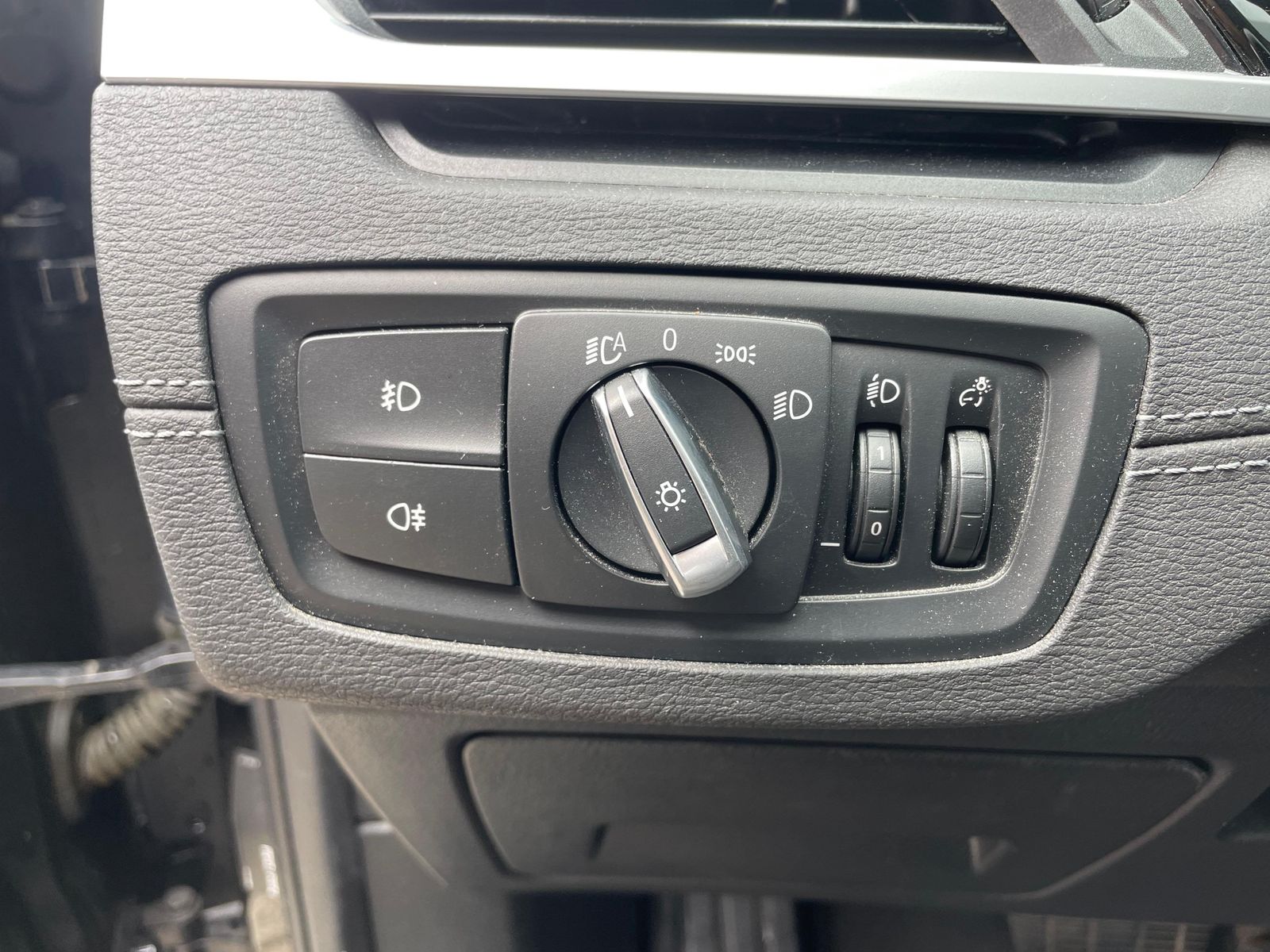 BMW X1 xDrive25e - Samsaru's Car Outlet
