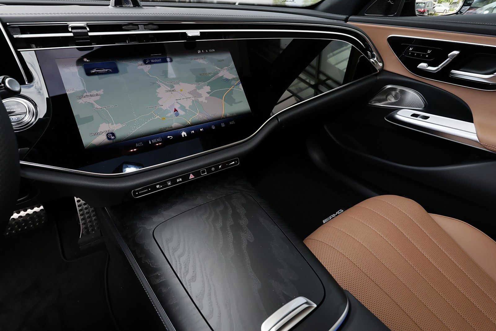 Mercedes-Benz E 220 d 4M AMG MBUX+360°+DIG-LED+Pano+AHK+Night