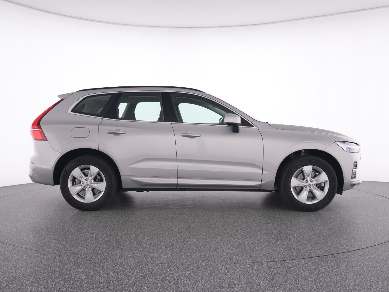 Volvo XC60 B4 Core - Samsaru's Car Outlet