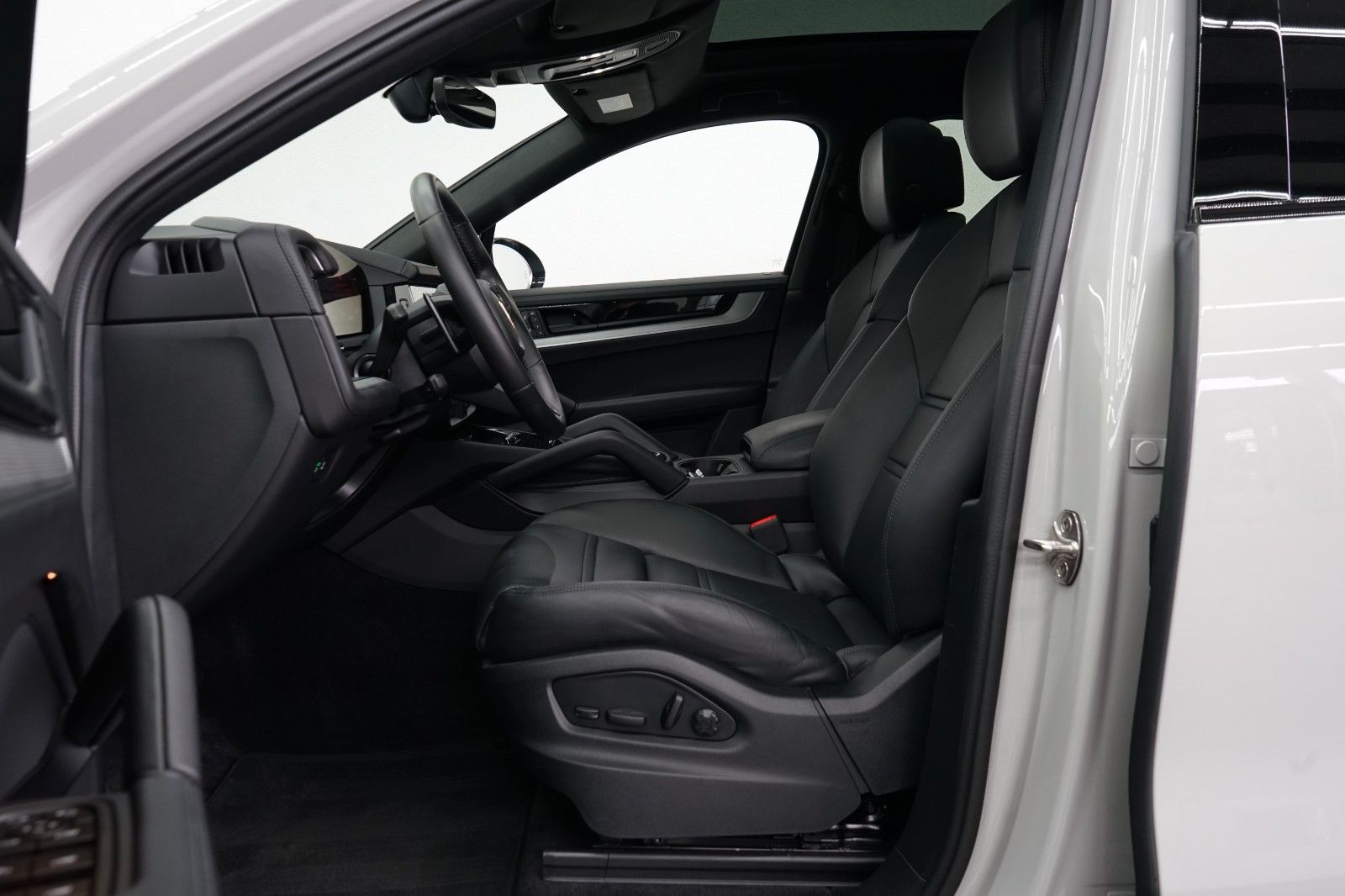 Porsche Cayenne Coupe E-Hybrid/Kreide/HUD/P-DISPLAY/AHK