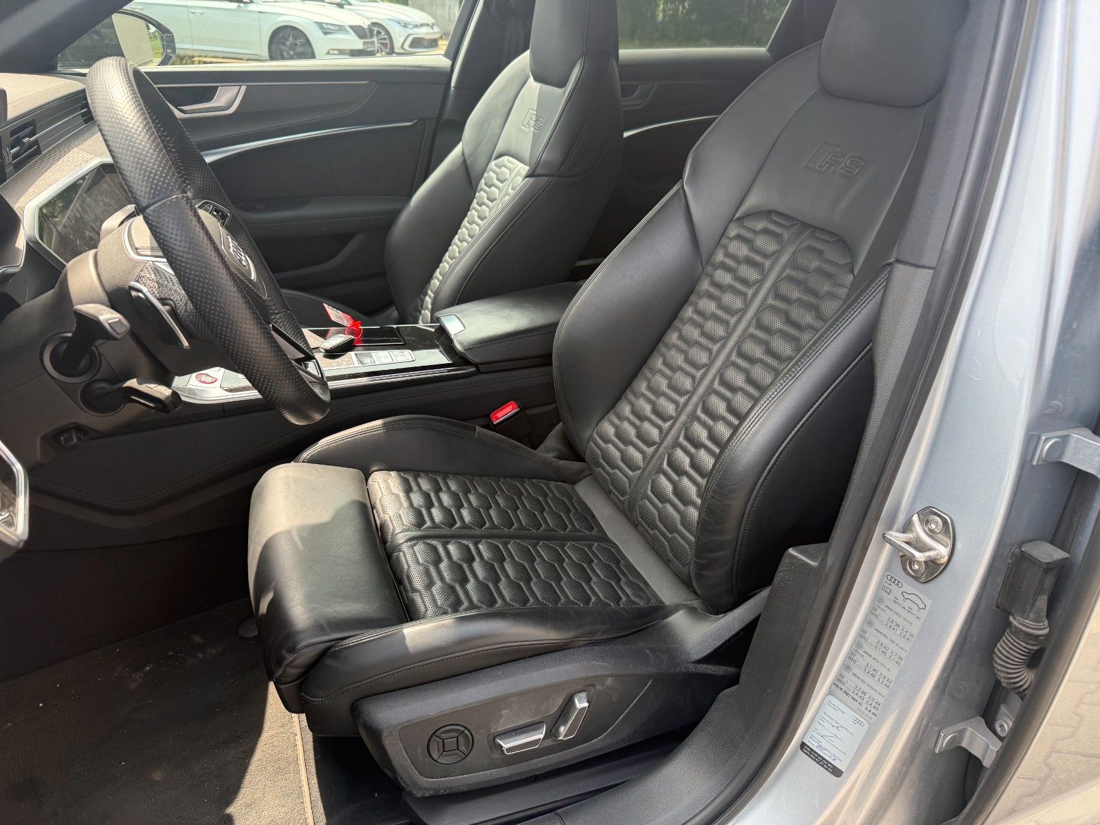 Audi RS6*AHK*PANO*Dynamikpaket*360*RS Abgas*B&O*LED