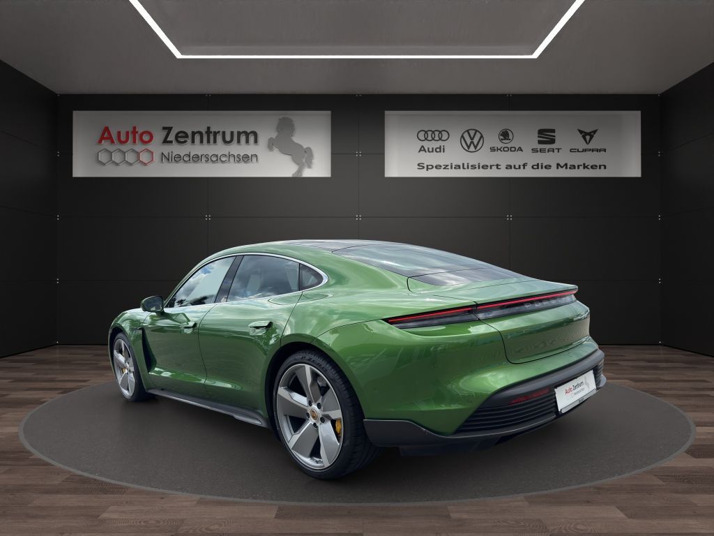 Porsche Taycan Turbo S 761 PS DeutschesFzg NP 223.475EUR