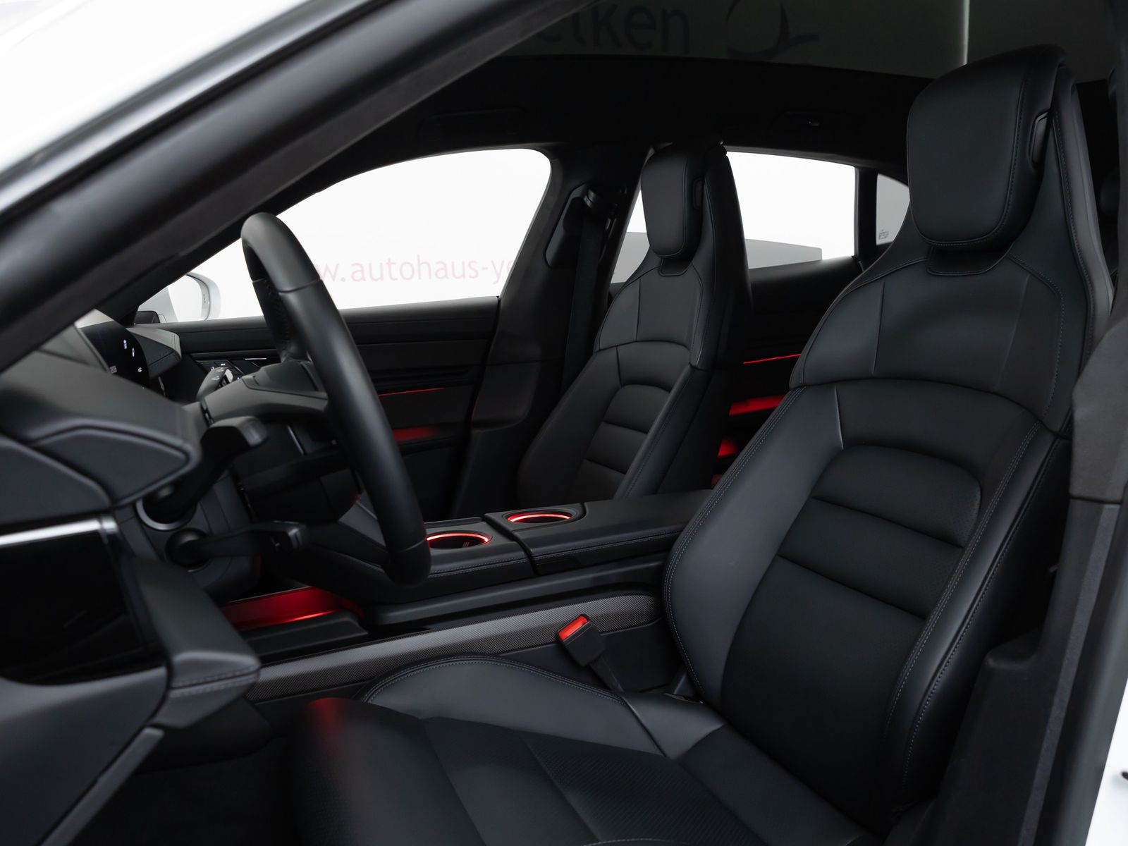Porsche Taycan GTS Sport Turismo SPORTDESIGN CARBON*PANO