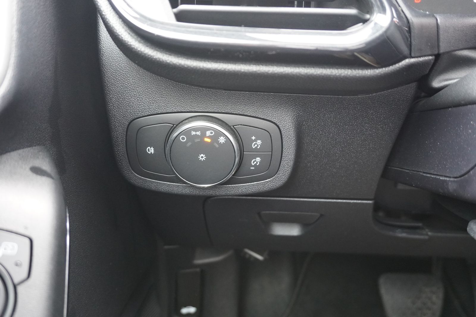 Ford Fiesta 1.0 EB mHeV Autom. ST-Line LED ACC Kamera
