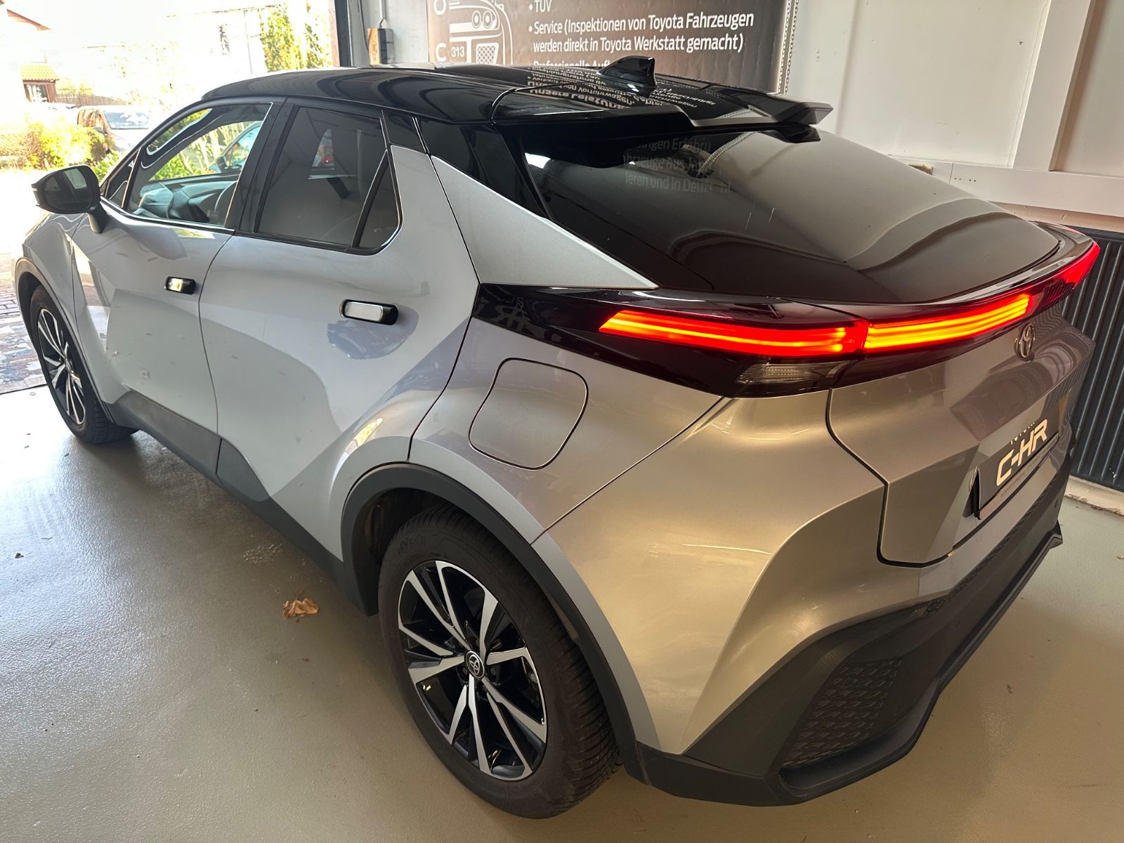 Toyota C-HR Hybrid FWD Team Deutschland