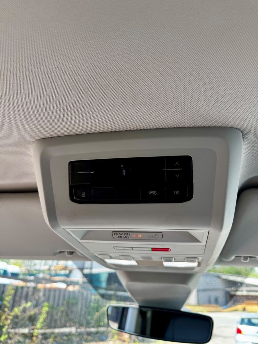 Volkswagen T6 2.0TDI Multivan - Samsaru's Car Outlet