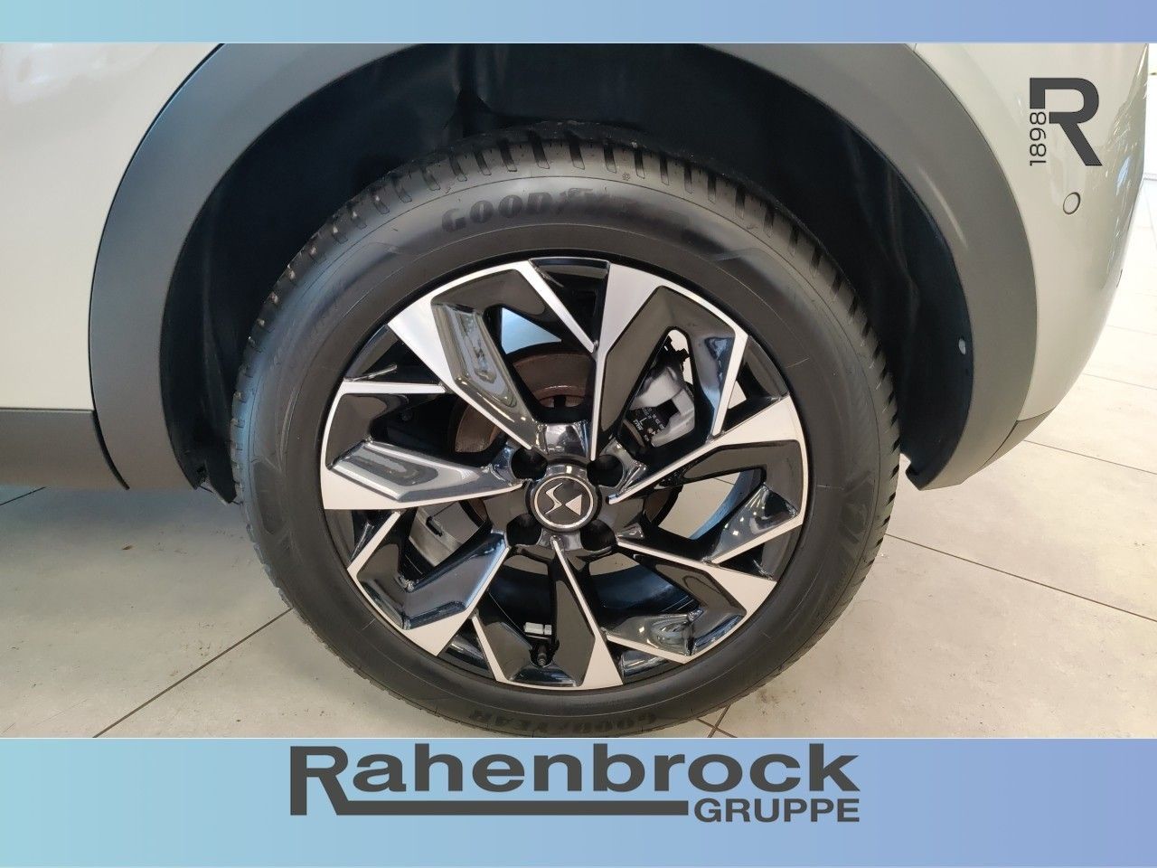 DS Automobiles DS3 3 Opera 1.2 PureTech 130PS Drive-Assist