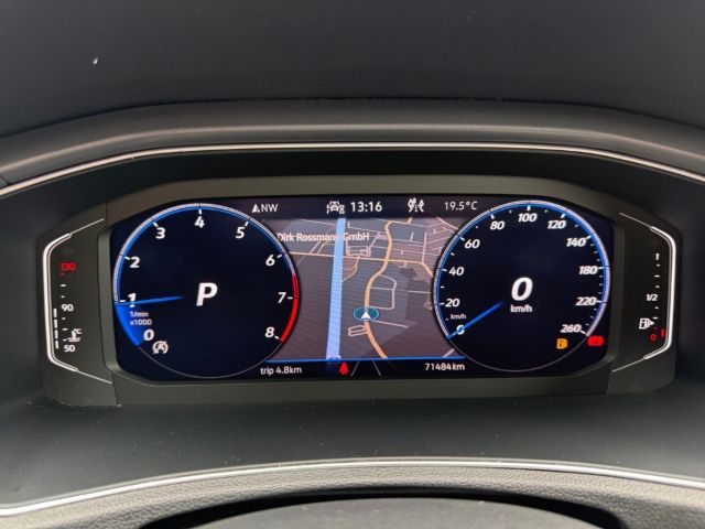 Volkswagen T-Roc R-Line 1.5 TSI DSG - Samsaru's Car Outlet