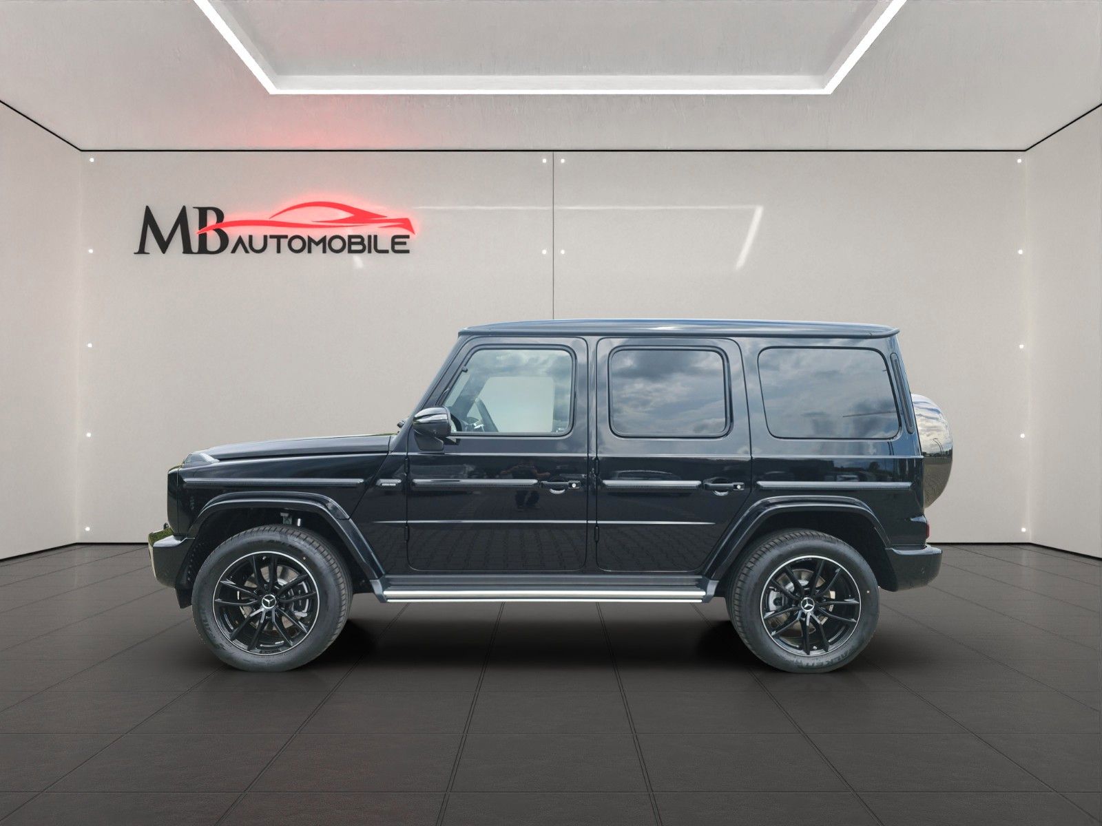 Mercedes-Benz G450d AMG Line - Samsaru's Car Outlet