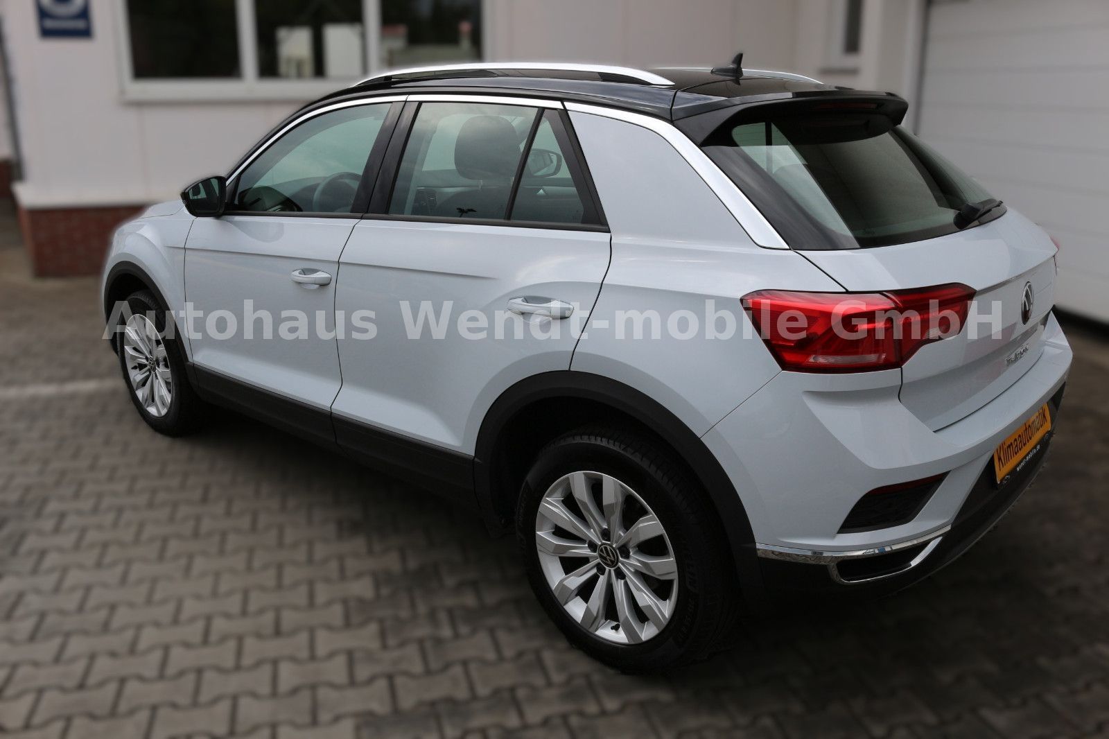 Volkswagen T-Roc Style - Samsaru's Car Outlet