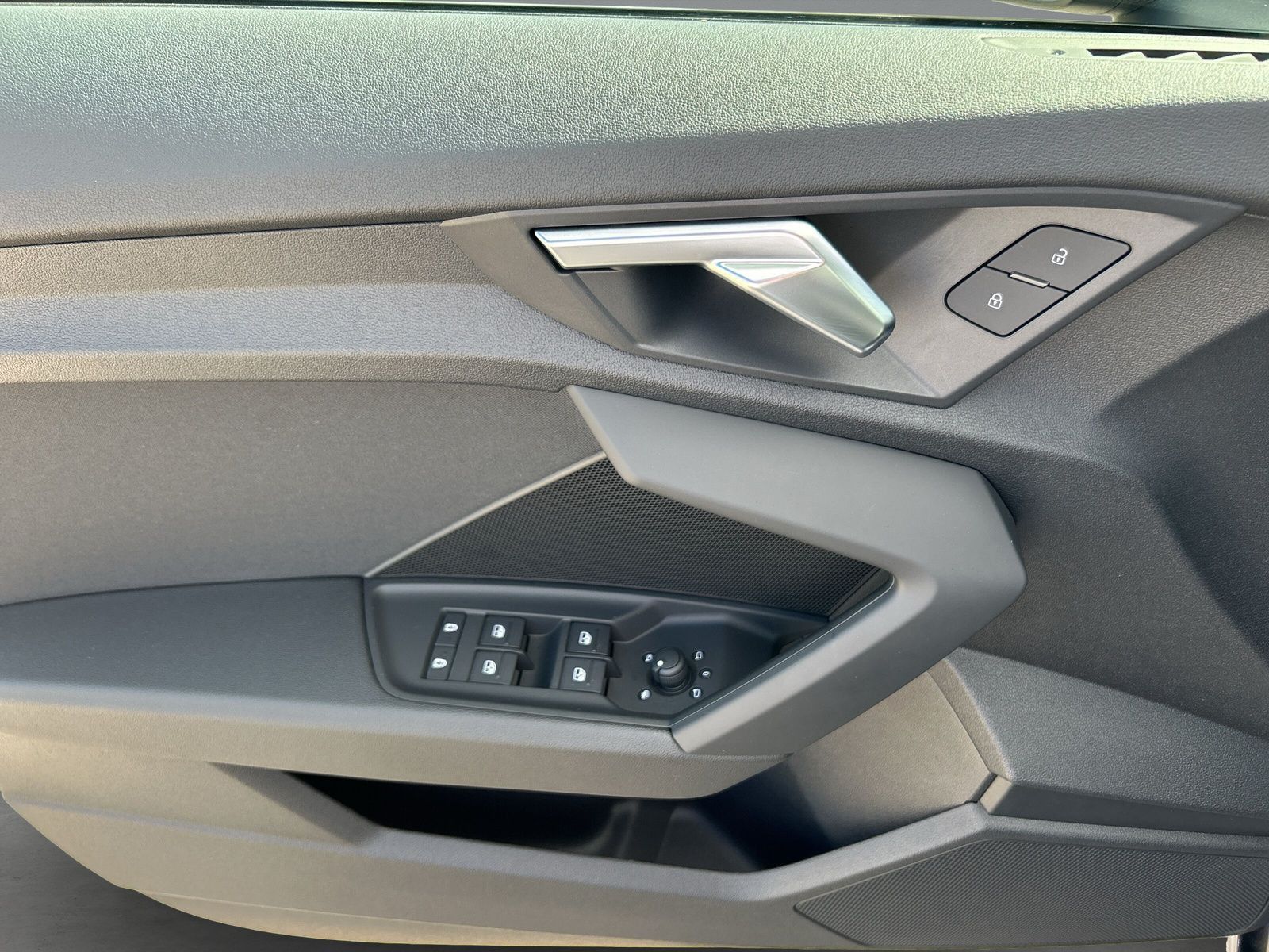 Audi A3 Sportback 30 TFSI S-TRONIC+LED+NAVI+ACC+VC