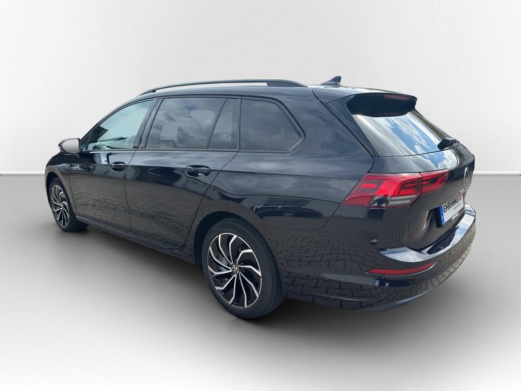 Volkswagen Golf VIII Variant 2.0 TDI Life - Samsaru's Car Outlet