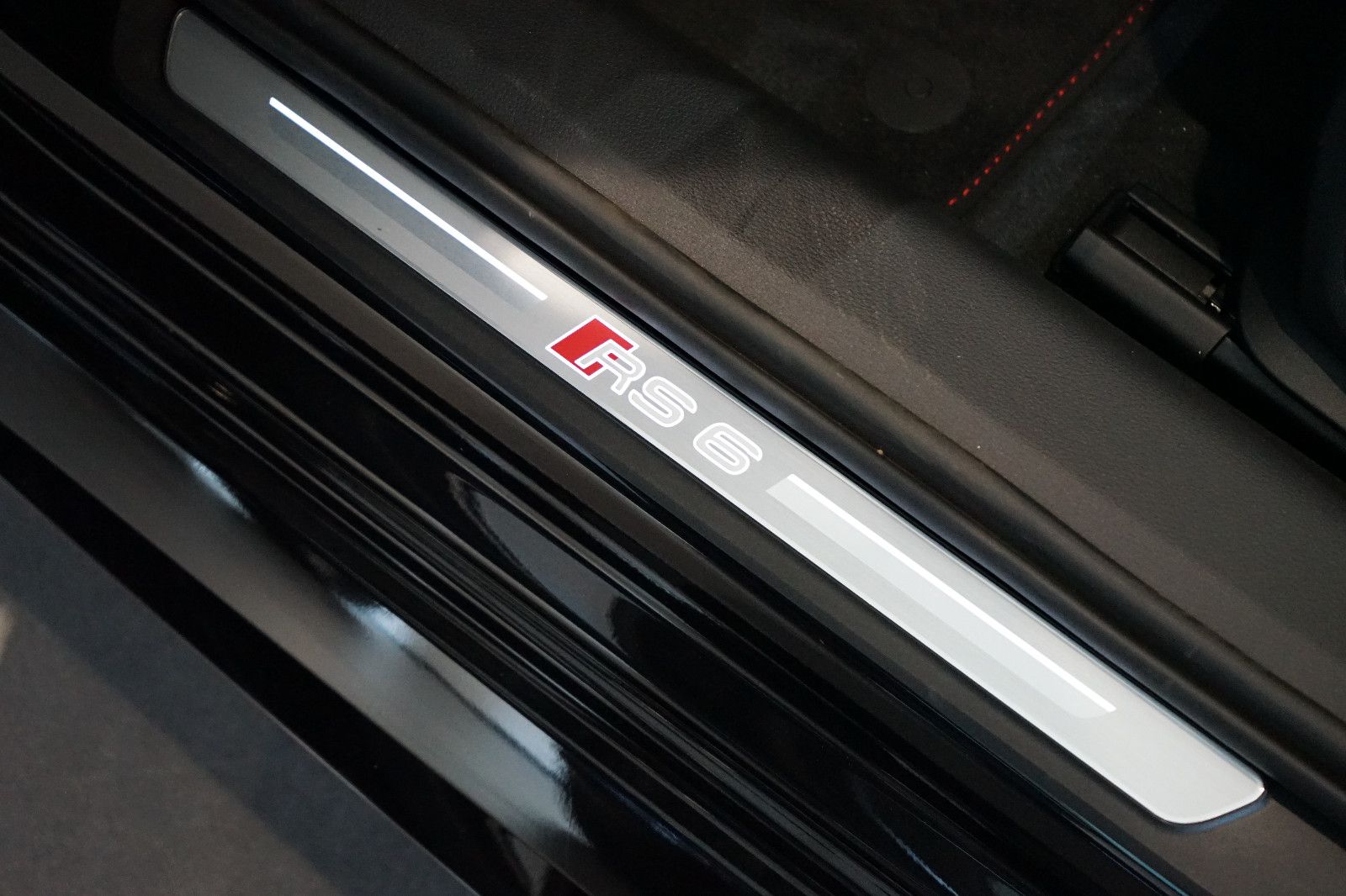Audi RS6 | Keramik | 305 | B&O Advanced | Pano | VOLL