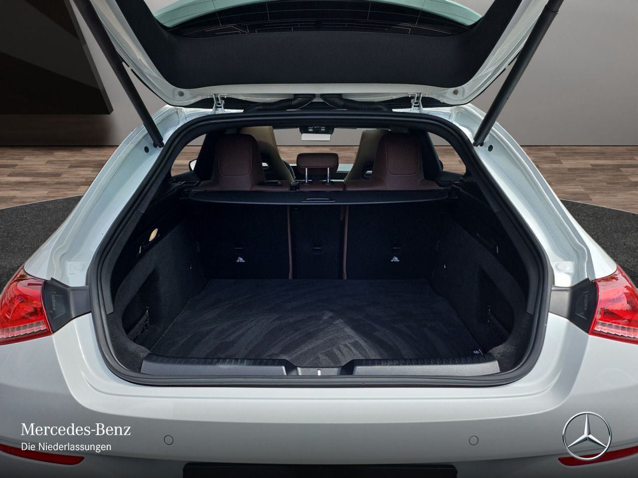 Mercedes-Benz CLA 250 4M AMG - Samsaru's Car Outlet