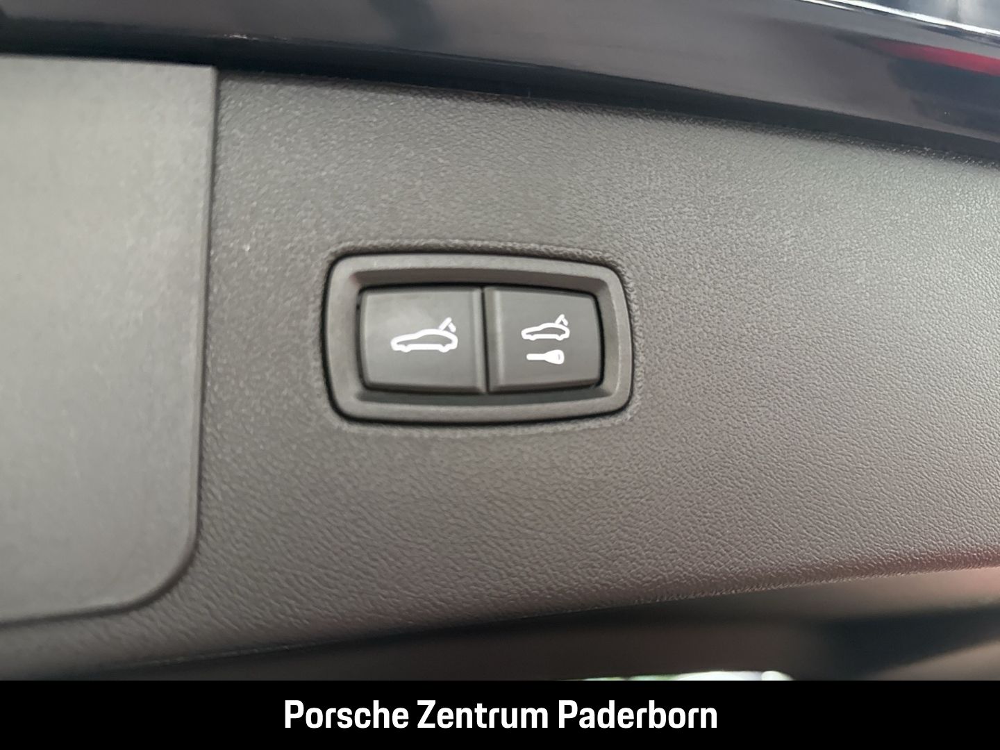Porsche Cayenne Turbo Burmester Luftfederung LED-Matrix