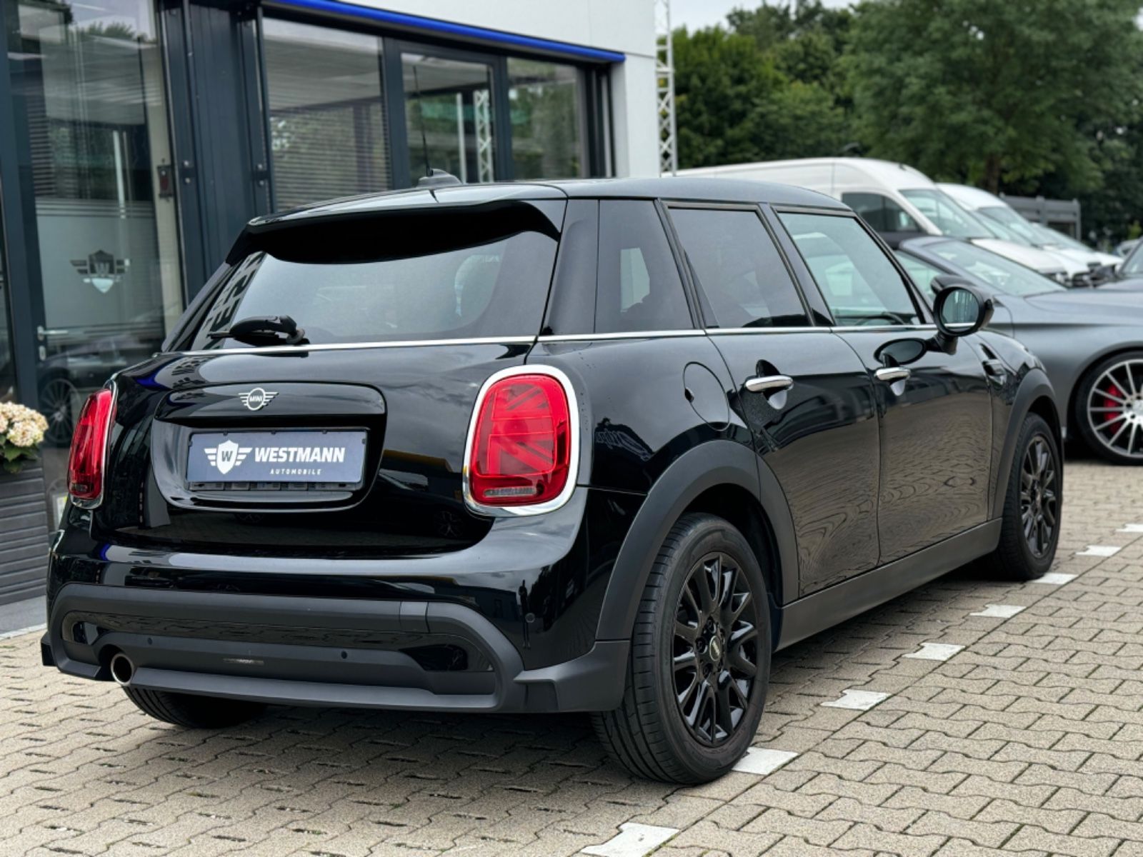 MINI Cooper - Samsaru's Car Outlet