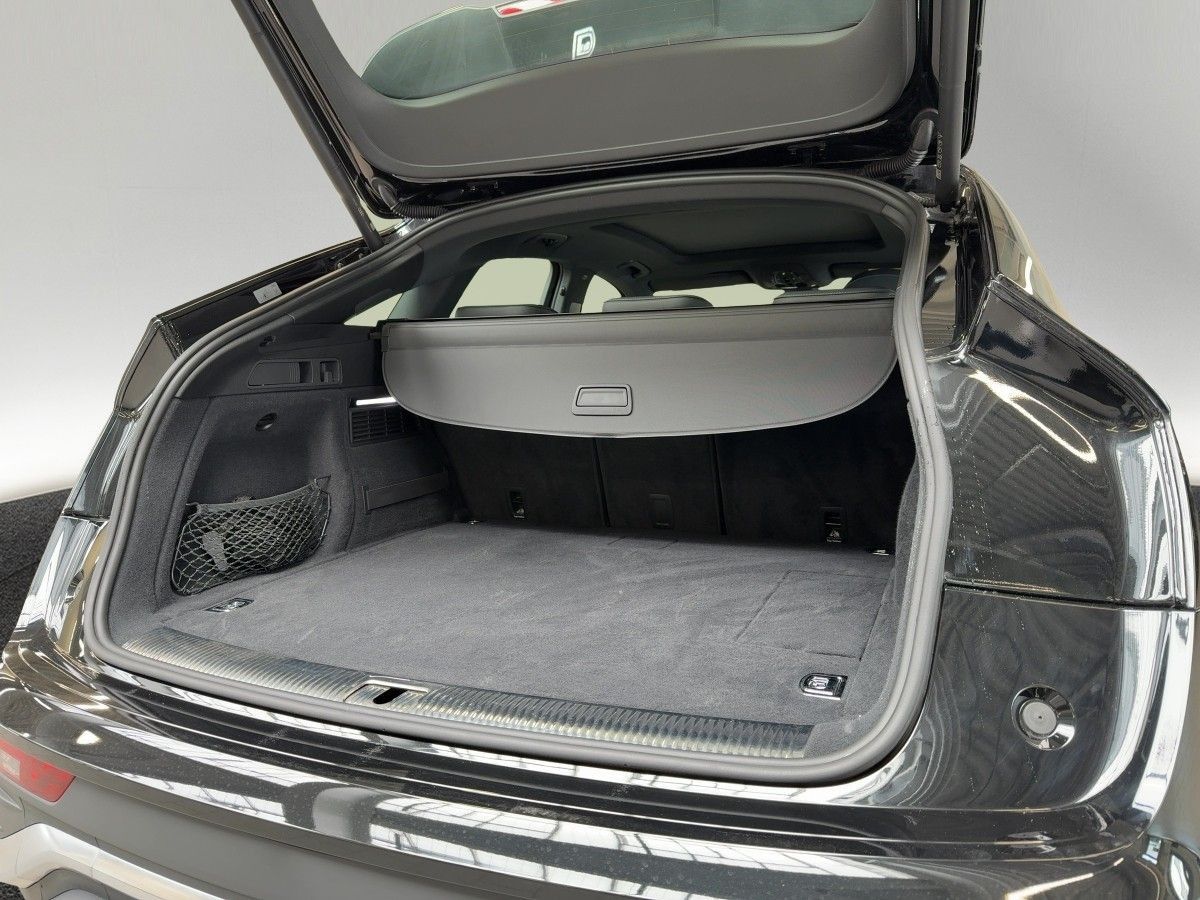Audi Q5 Sportback 55 TFSIe qu. S line - Samsaru's Car Outlet