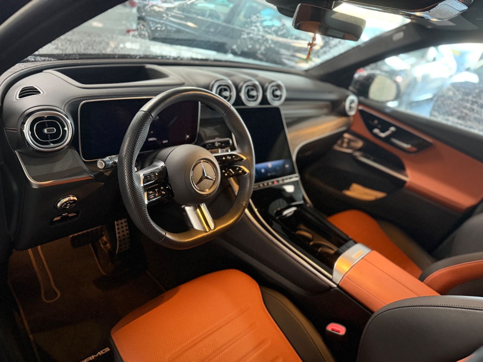 Mercedes-Benz GLC 300de 4M AMG Night-Pano -HUD-360K-Memory-20Z