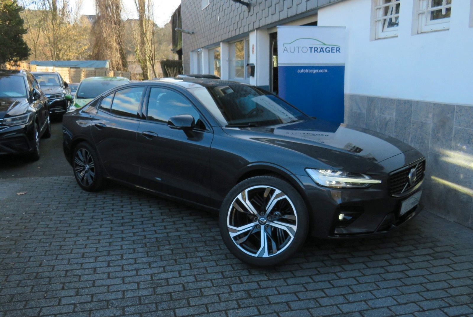 Volvo S60 Ultimate Dark AWD // Pano, Pilot, 360°