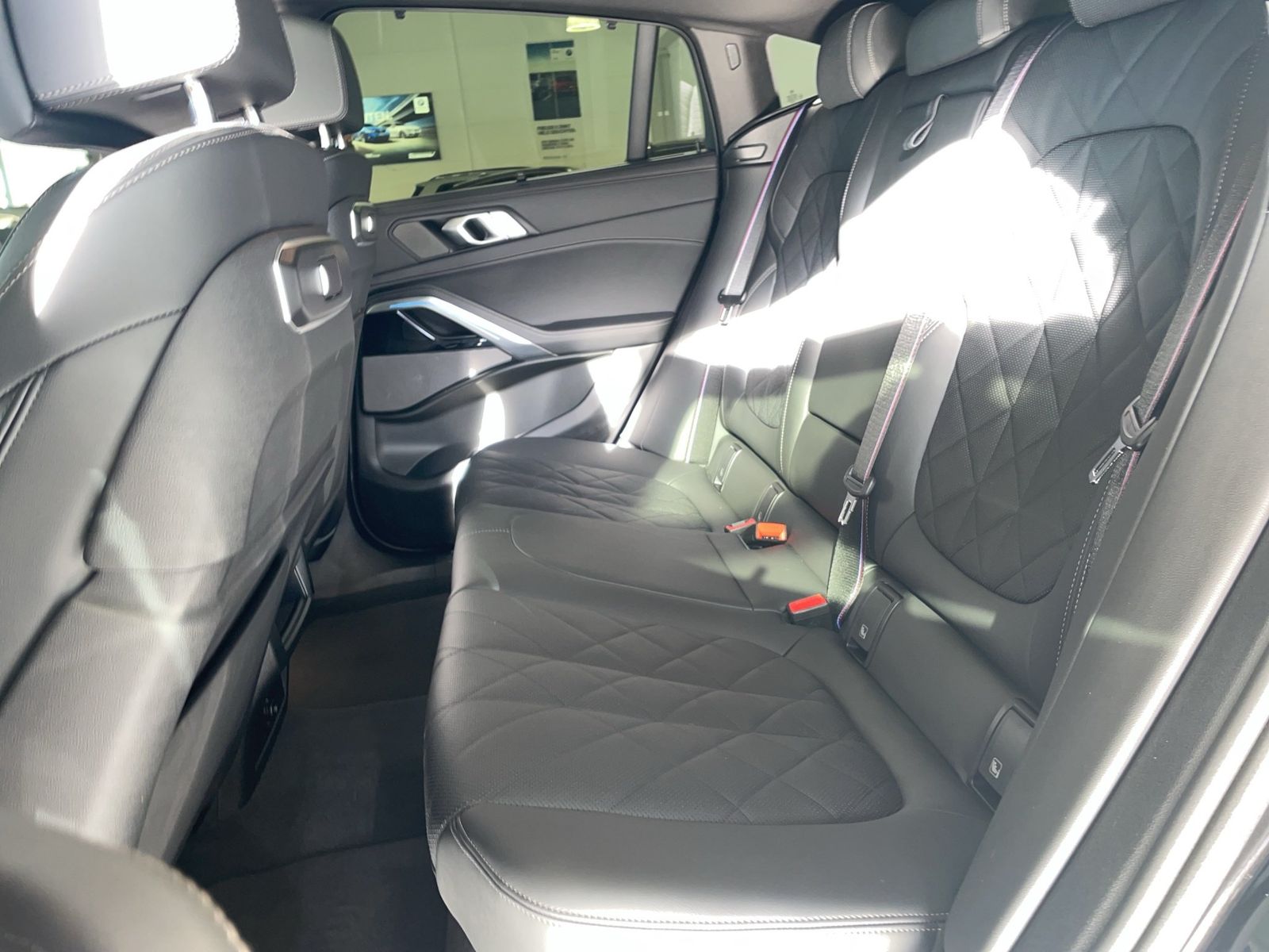 BMW X6 xDrive30d M Sport Standheiz*AHK*Panorama*