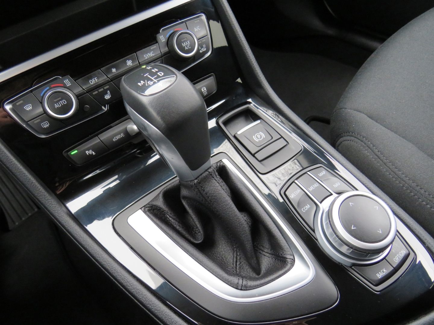 BMW 225 Active Tourer Advantage xe iPerformance - Samsaru's Car Outlet
