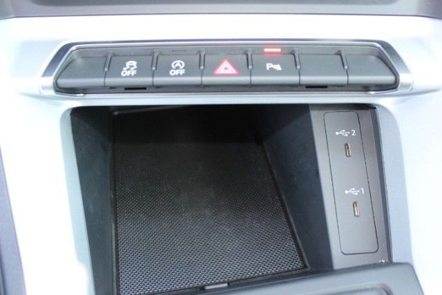 Audi Q3 35 TDI quattro S tronic - Samsaru's Car Outlet