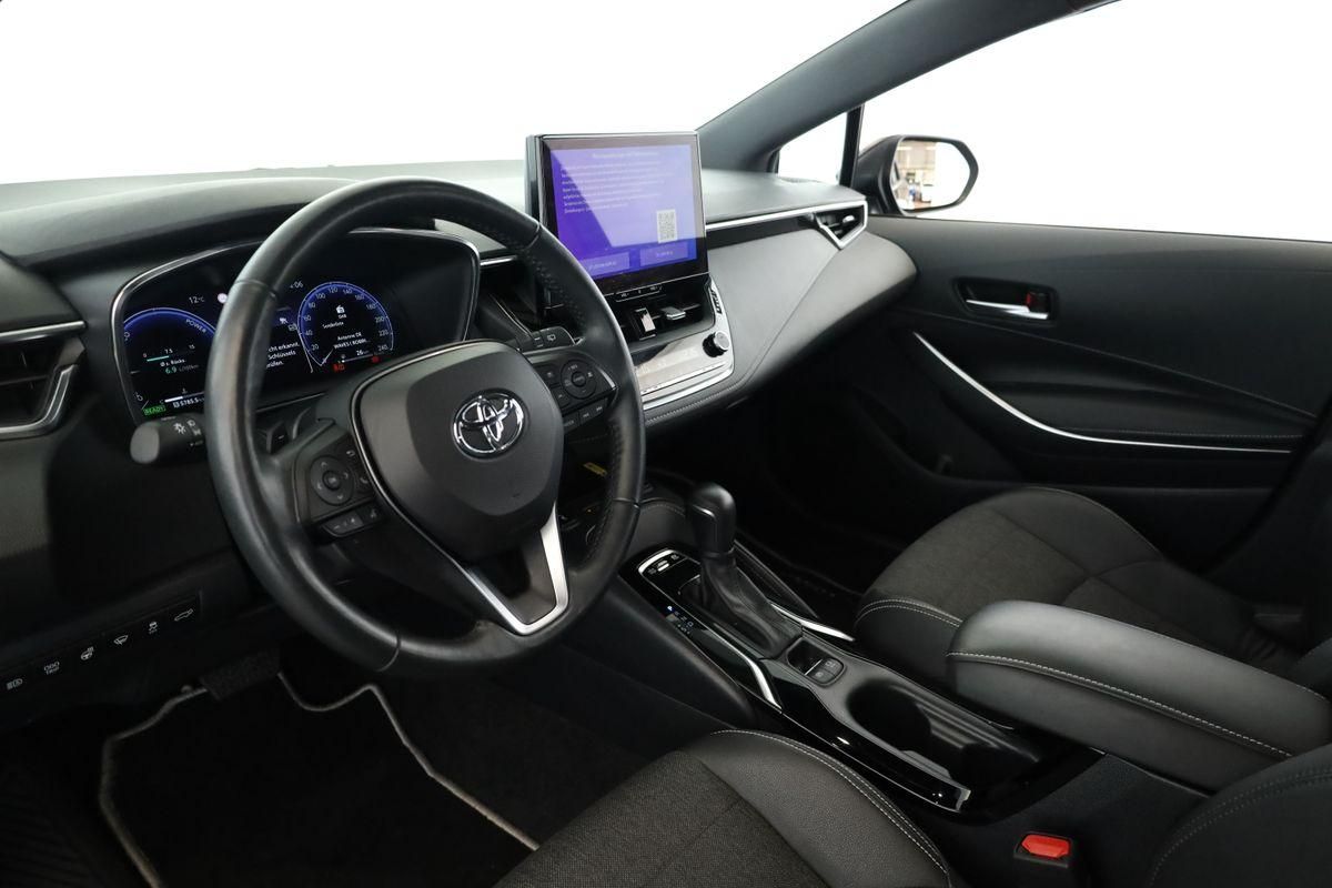 Toyota Corolla Touring Sports 2.0 CVT Team D Navi Kam