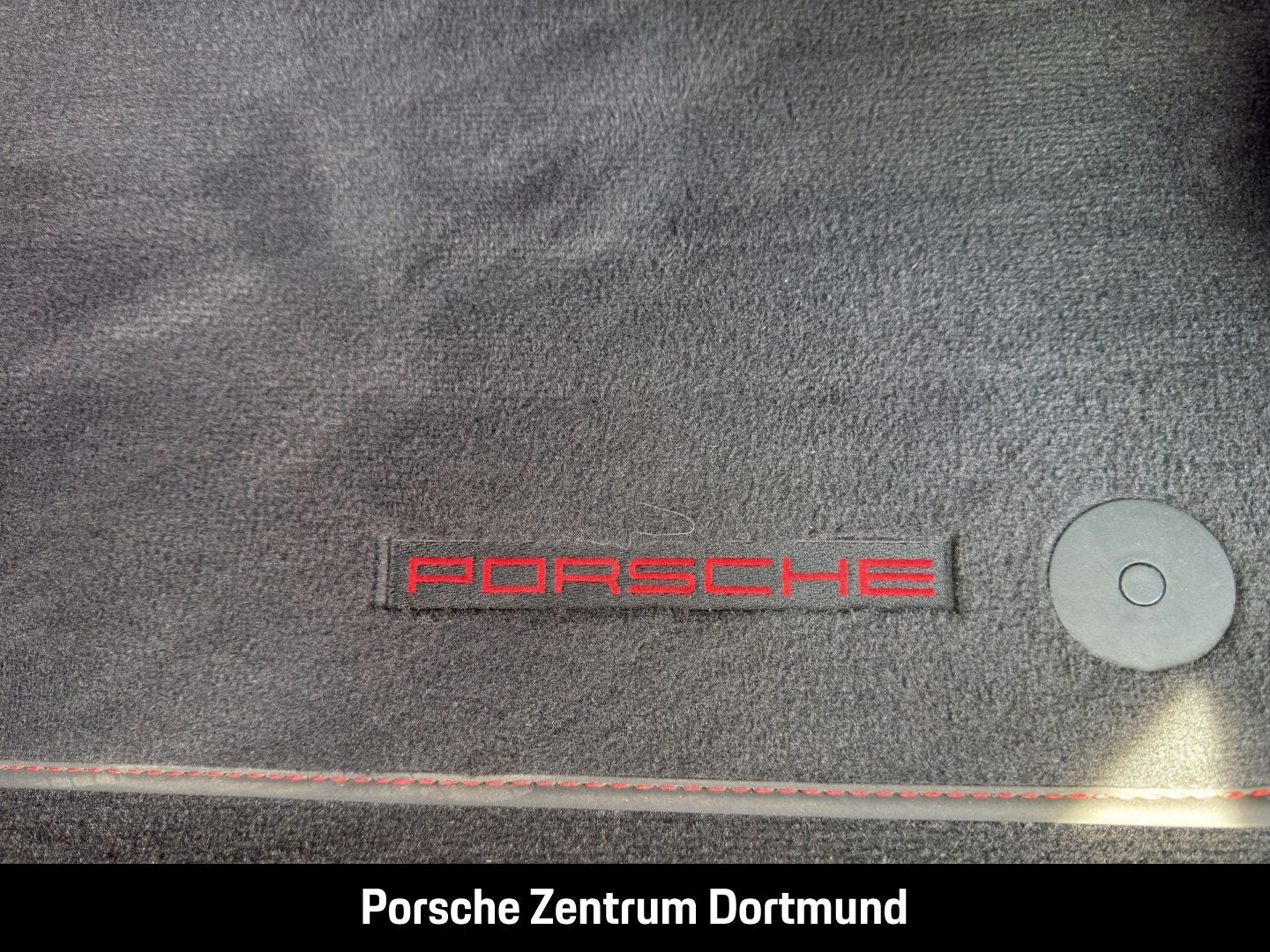 Porsche Taycan GTS Sport Turismo HA-Lenkung InnoDrive