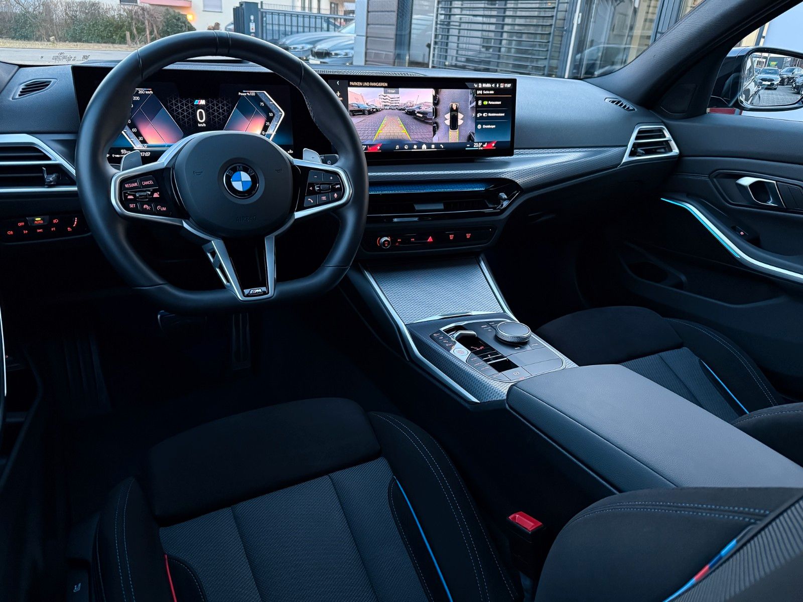 BMW 320i M Sport 18" HuD AHK ACC 360° 18"