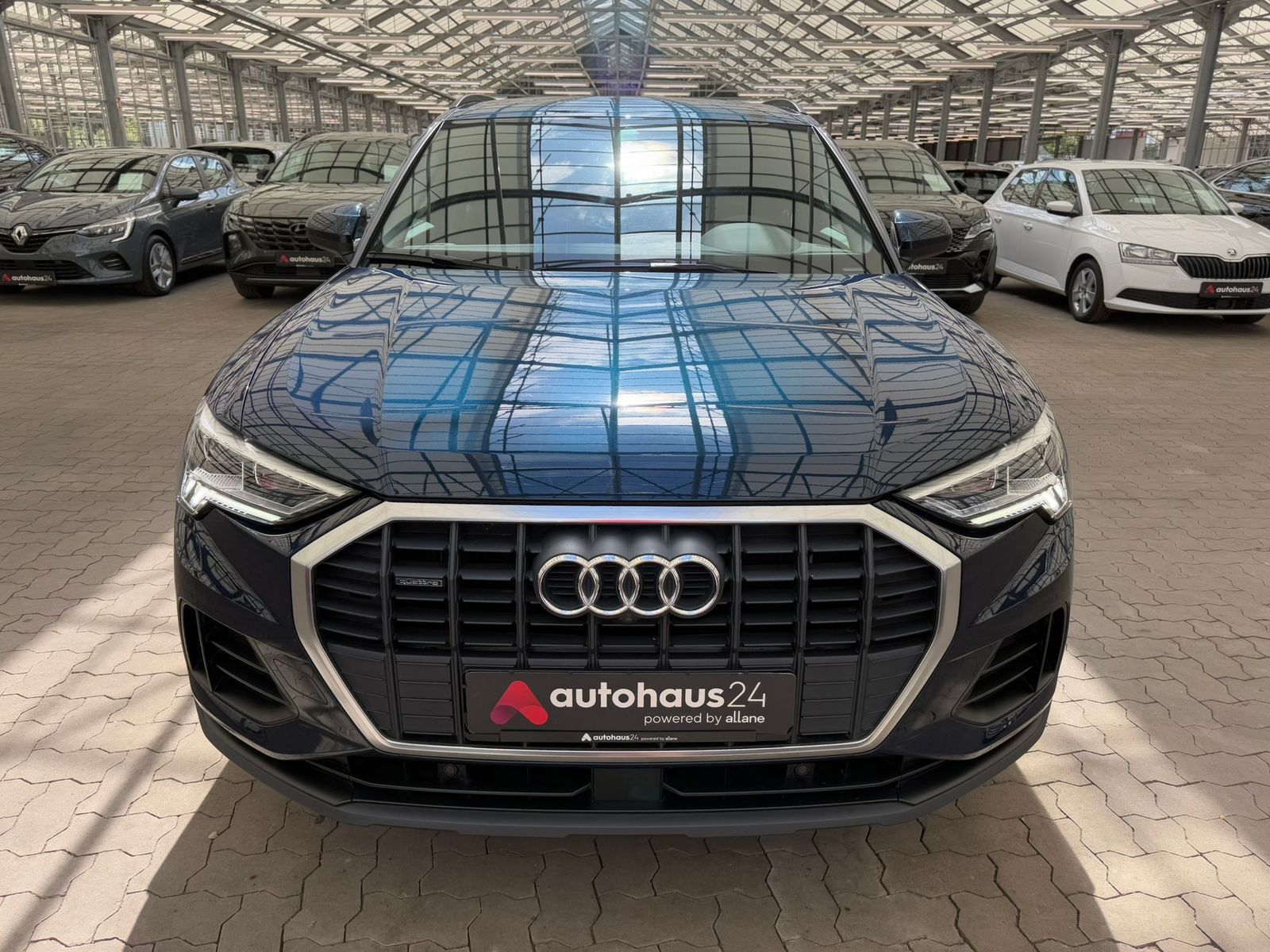 Audi Q3 45 TFSI quattro S Line - Samsaru's Car Outlet