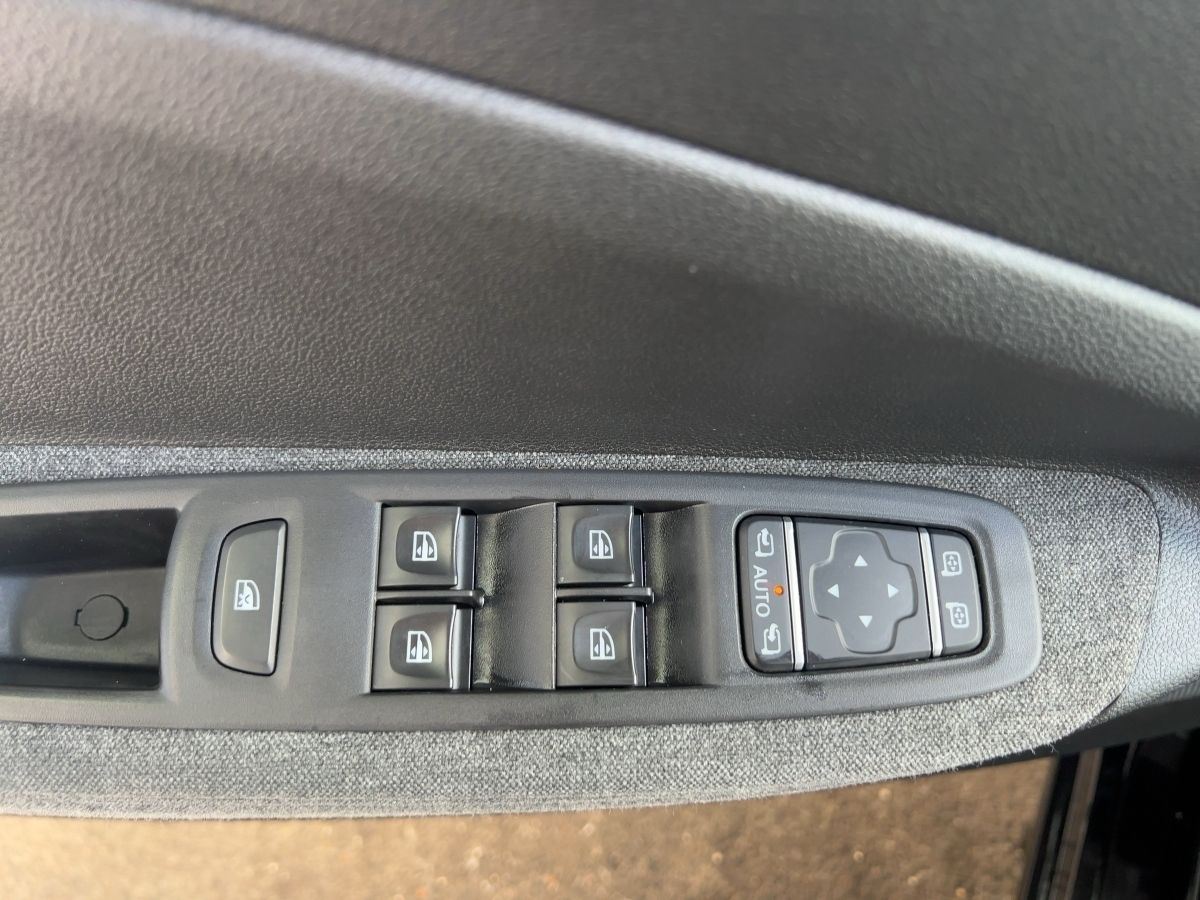Renault ZOE Intens R135/Z.E. 50 - Samsaru's Car Outlet