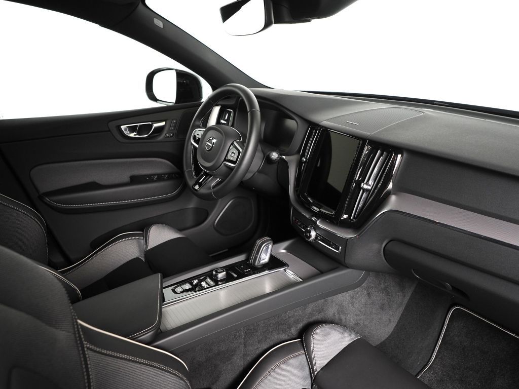 Volvo XC60 B4 D AWD Geartronic R-Design *Xenium * AHK*