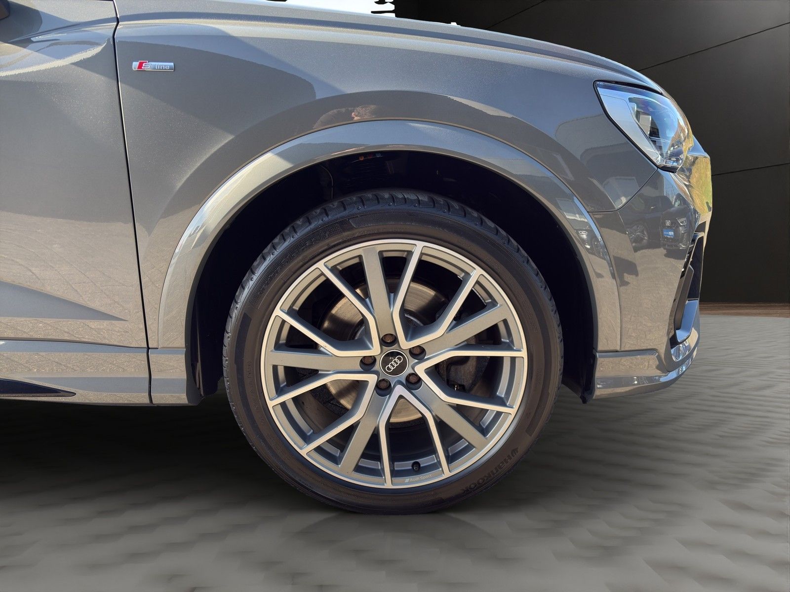 Audi Q3 Sportback 40 TDI quattro S line - Samsaru's Car Outlet
