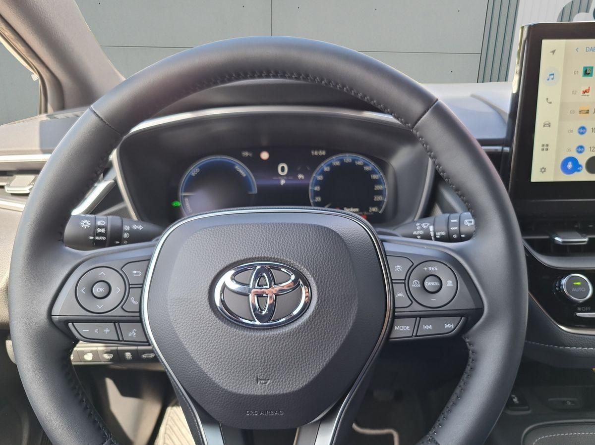 Toyota Corolla 2.0 TS Hybrid Teamplayer Techpaket
