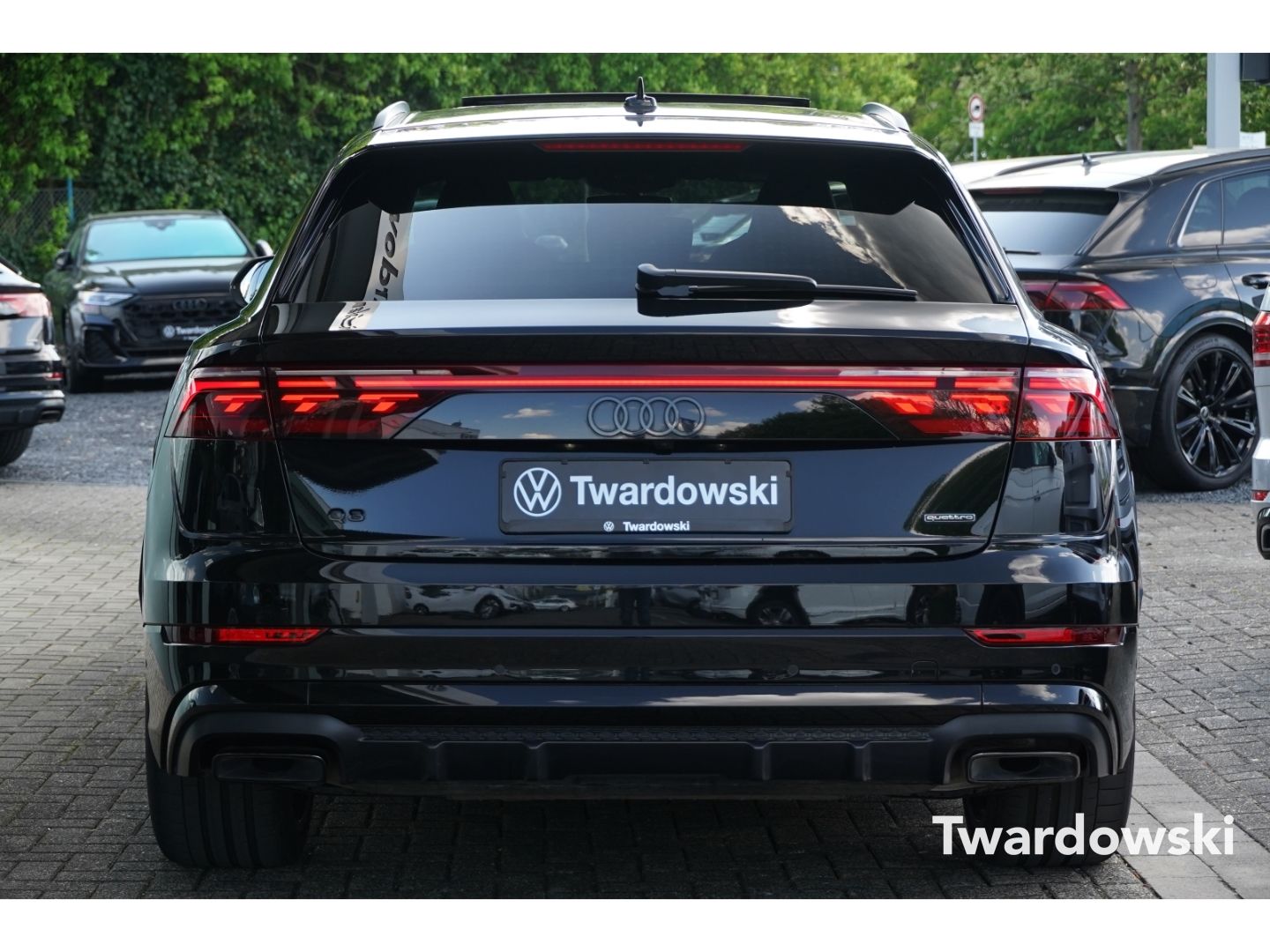 Audi Q8 50 TDI S line Pano Hud Matrix 23'' B&O AHK 36