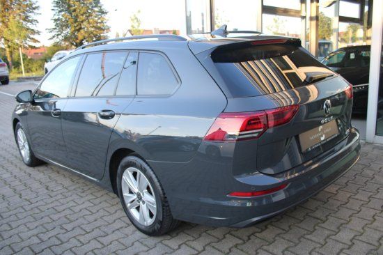 Volkswagen Golf VIII Variant 1.5 eTSI Life DSG - Samsaru's Car Outlet