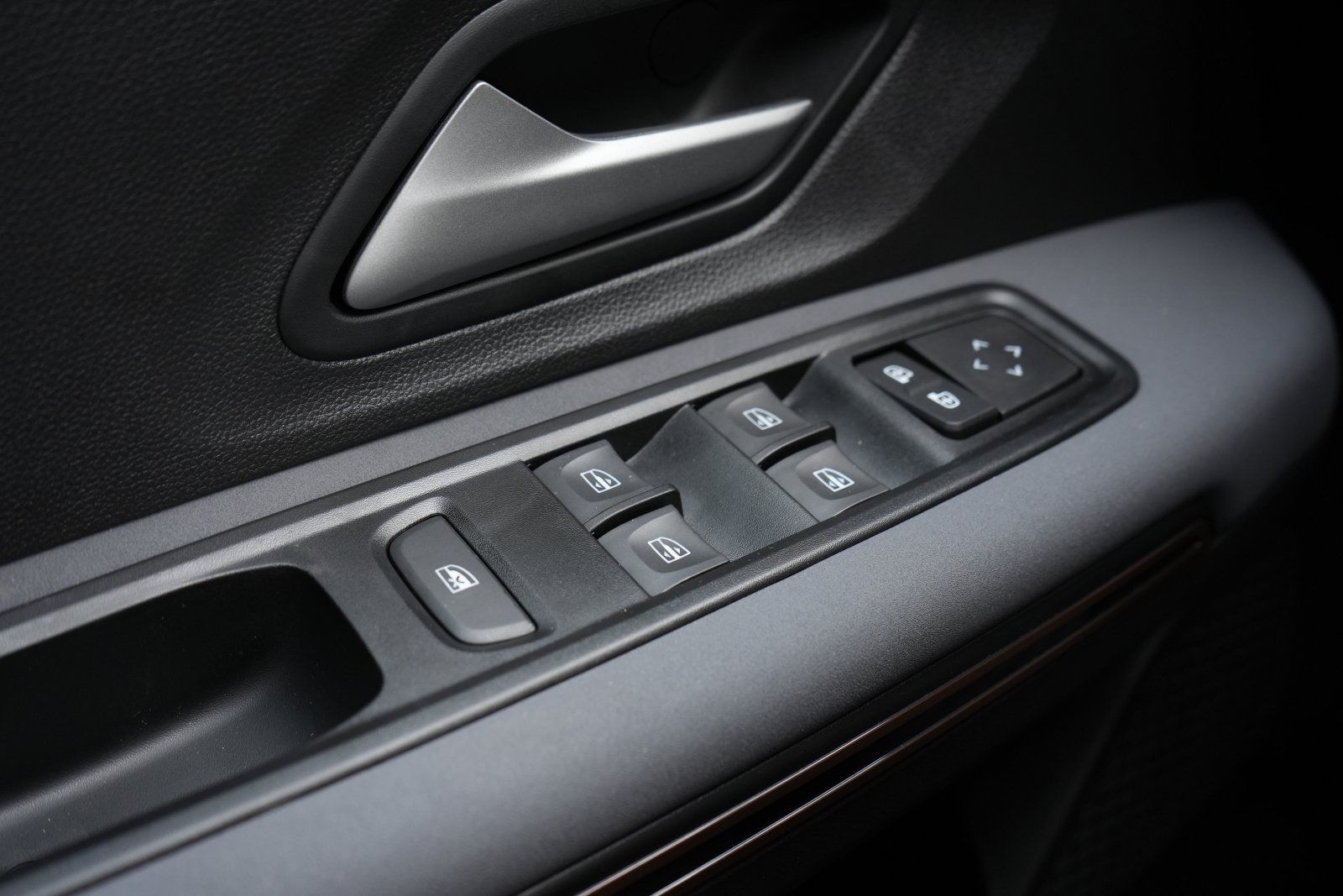 Dacia Sandero III TCe 90 CVT Stepway Extreme Sitzhei.