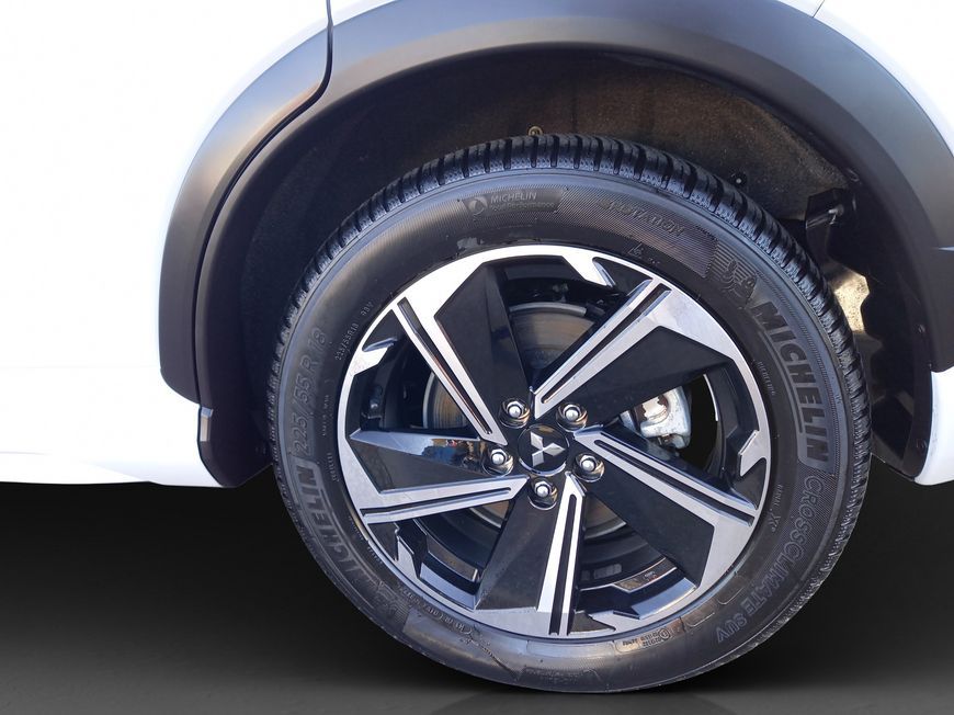 Mitsubishi Eclipse Cross Plug-In Hybrid 4WD Select