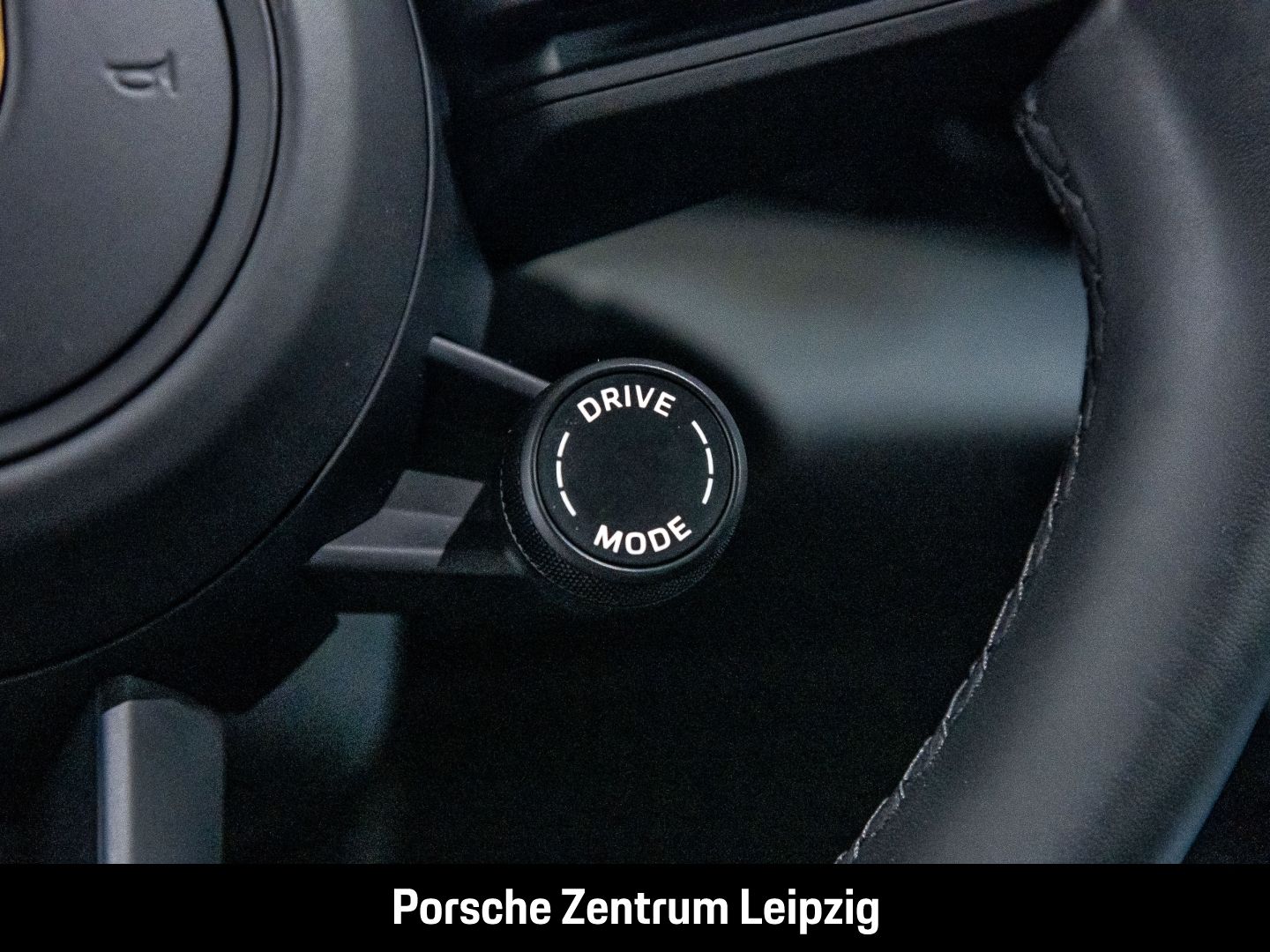 Porsche Macan 4S Vollleder Inno Luft HA-Lenkung AR-HUD B