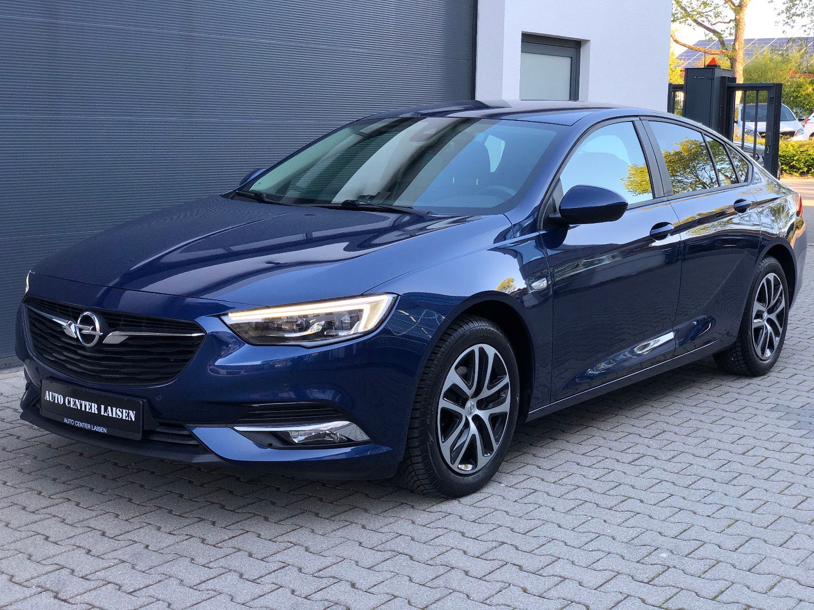 Opel Insignia B GS Edition - Samsaru's Car Outlet