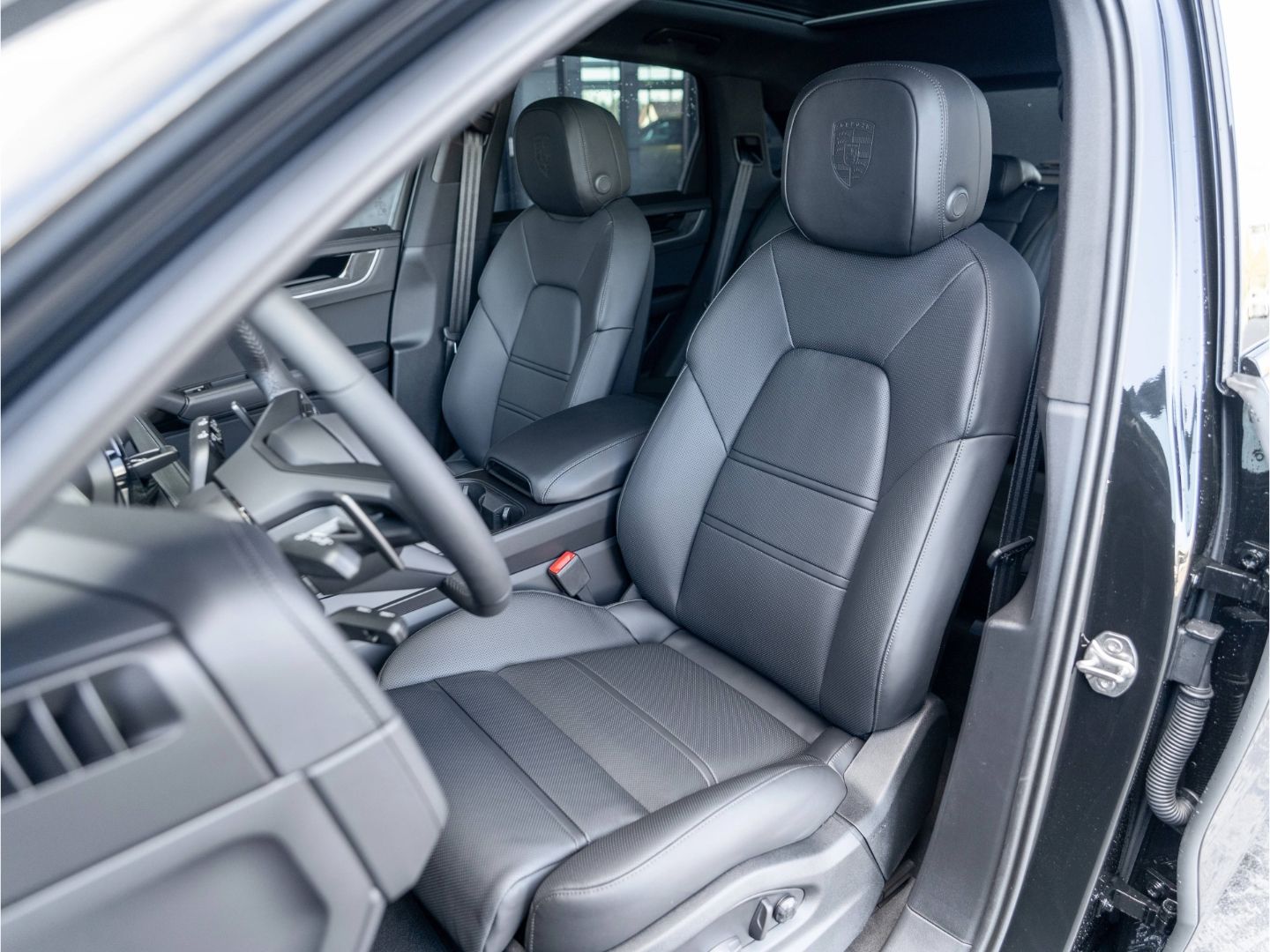 Porsche Cayenne E-Hybrid Hinterachslenkung BOSE HD-Matri