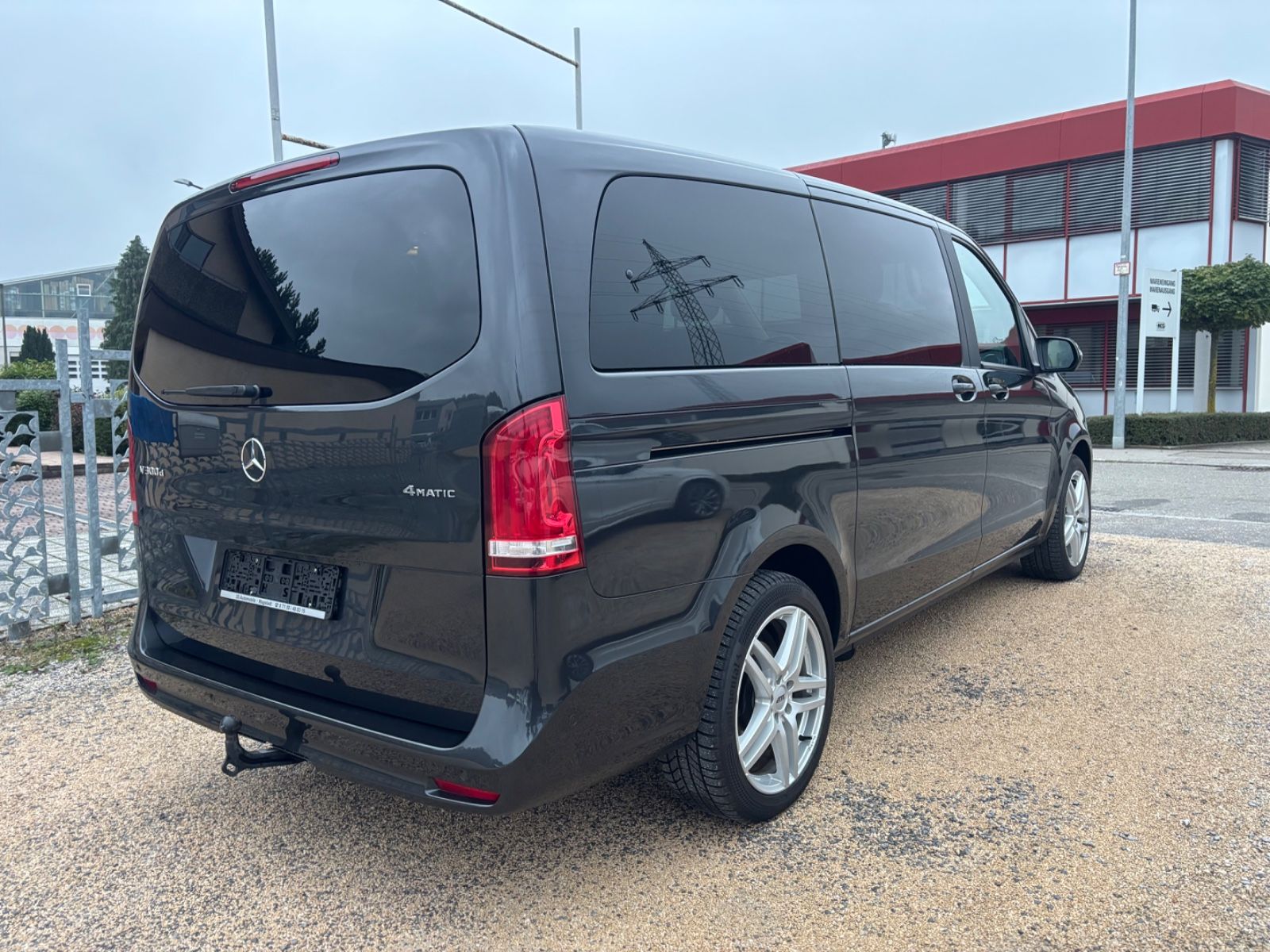 Mercedes-Benz V300 d EDITION 4MATIC lang,AHK,Tisch-Paket