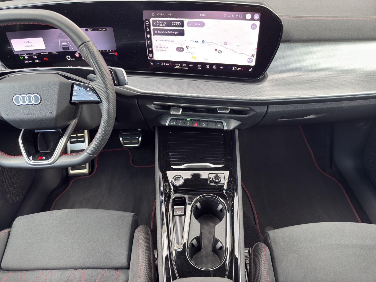 Audi Q3 e-hybrid S line TECH PRO+PANO+MATRIX+SONOS