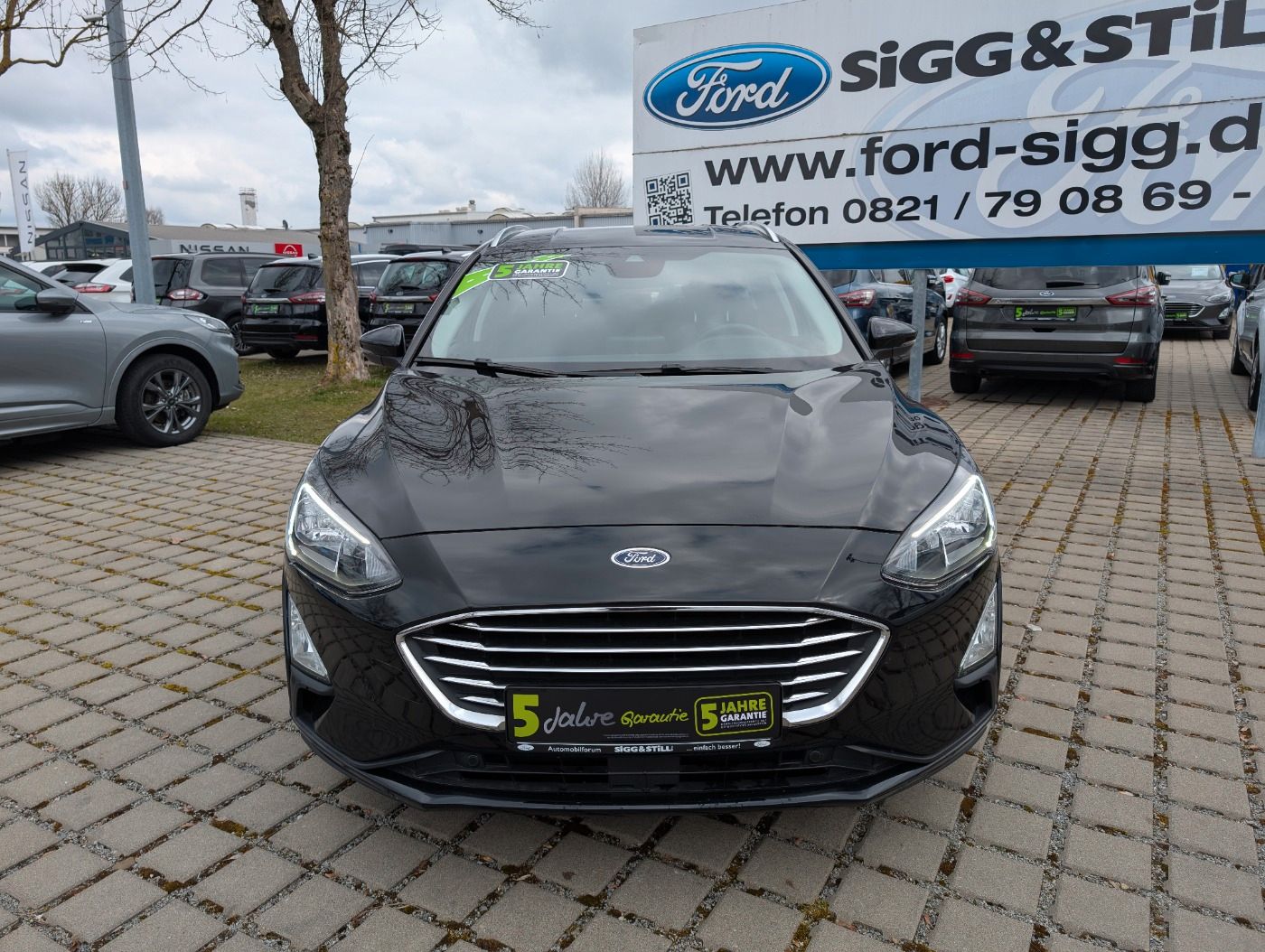 Ford Focus Turnier 1.5 Titanium X Aut - Samsaru's Car Outlet