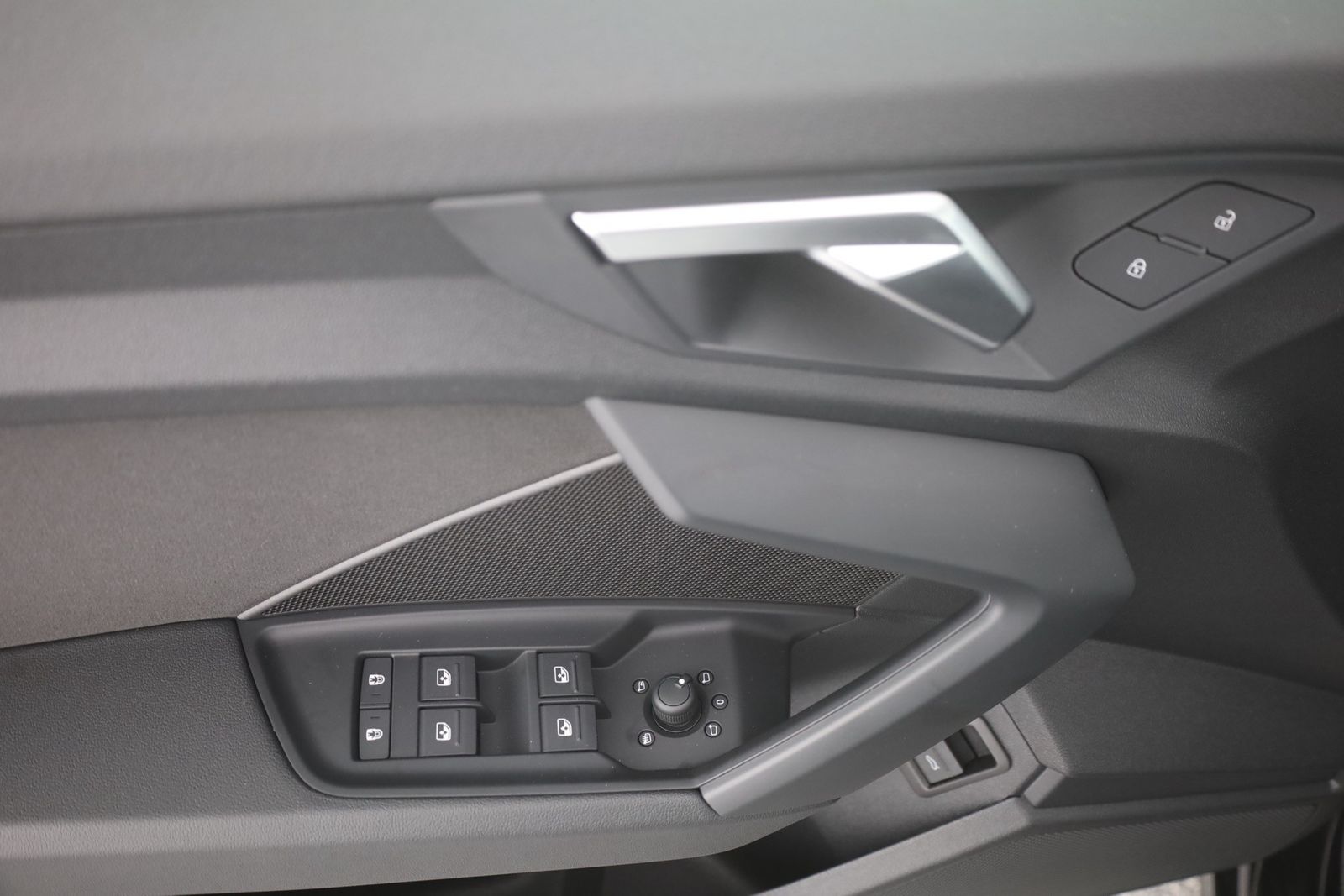 Audi A3 35 TDI Limousine LED Navi Sitzheizung DAB AHK