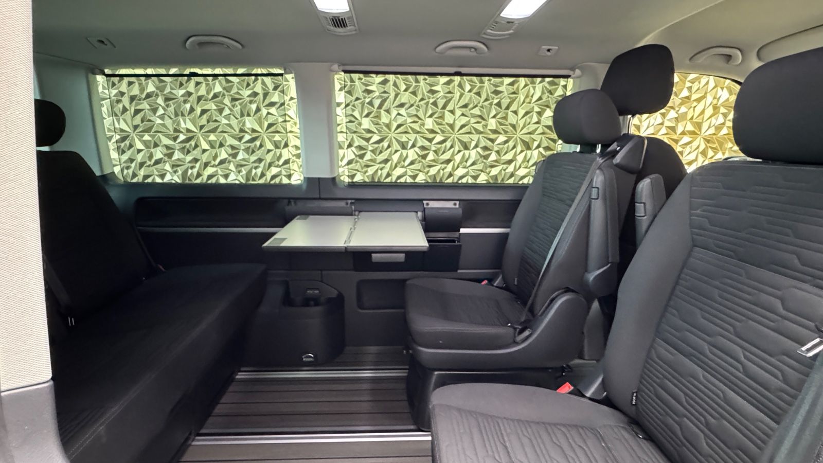Volkswagen T6.1 Multivan Comfort - Samsaru's Car Outlet